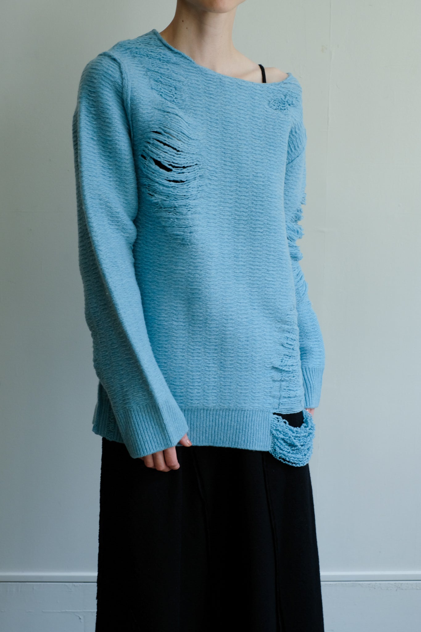 Extra Fine Merino Wool Distressed Sweater (ls44470K)