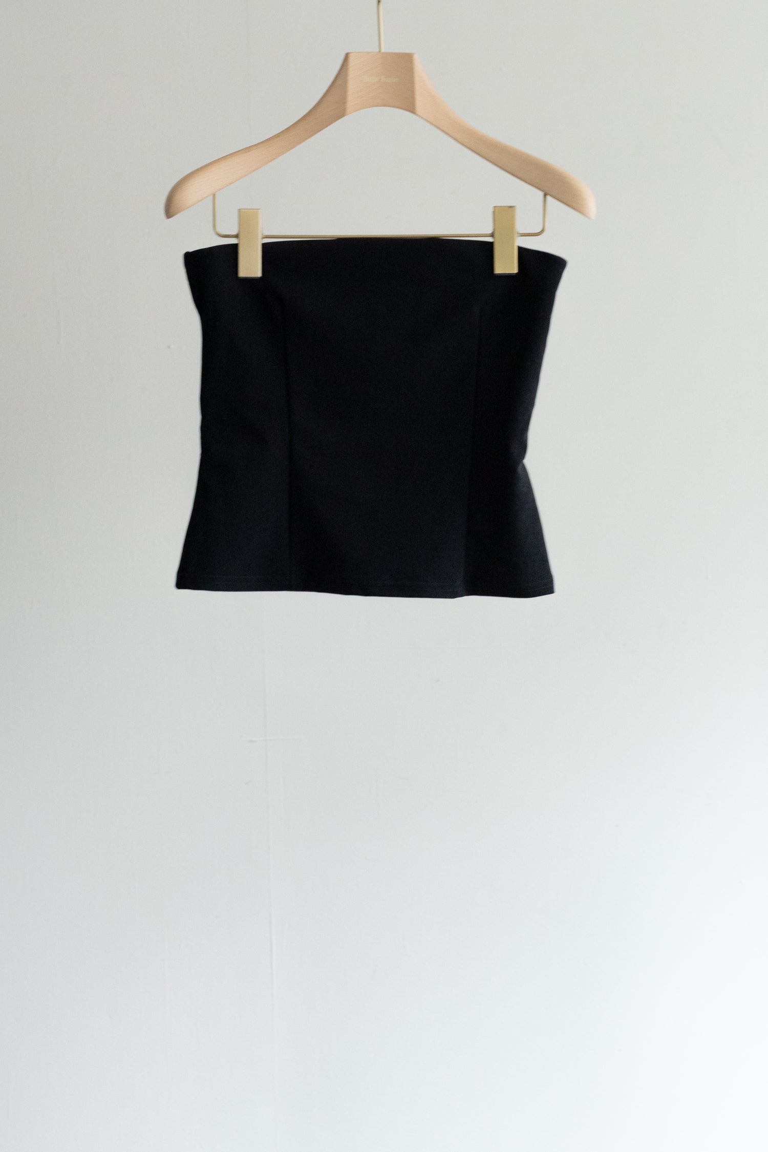 Elastic Rib Paded Bare Top (ls52564T)
