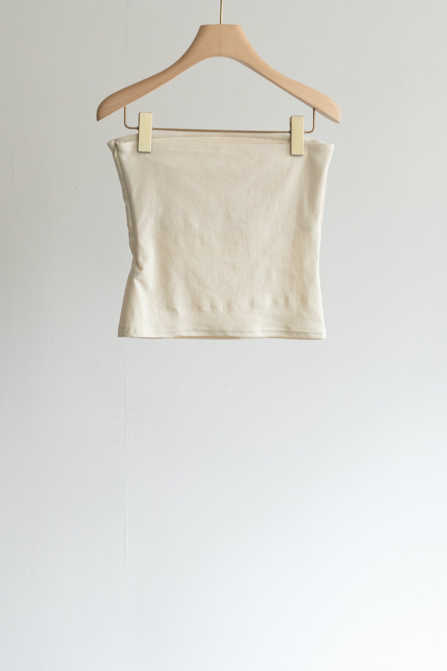 Elastic Rib Paded Bare Top (ls52564T)