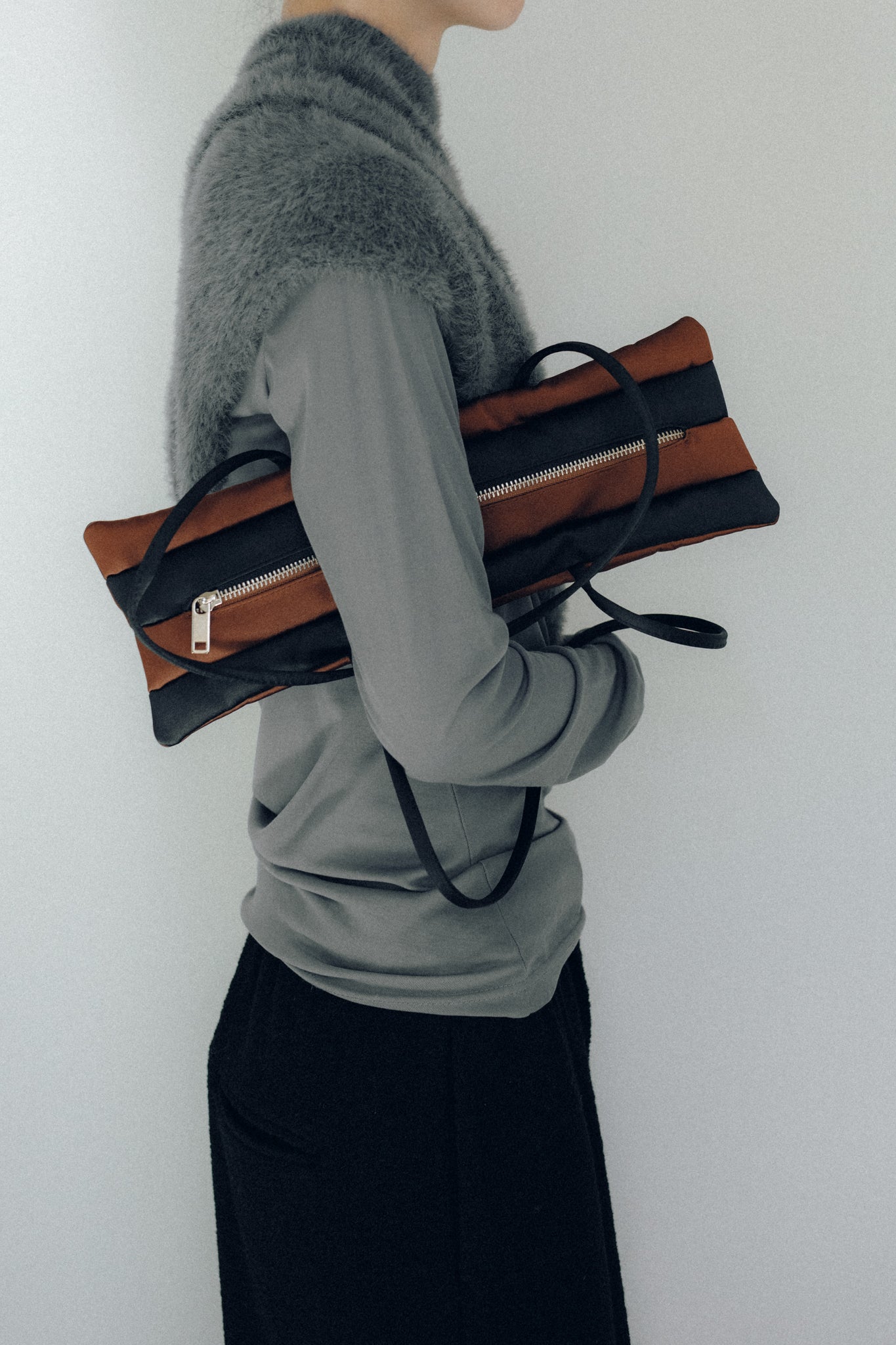 Nylon Fur Drape Knit Cape (ls54532K)