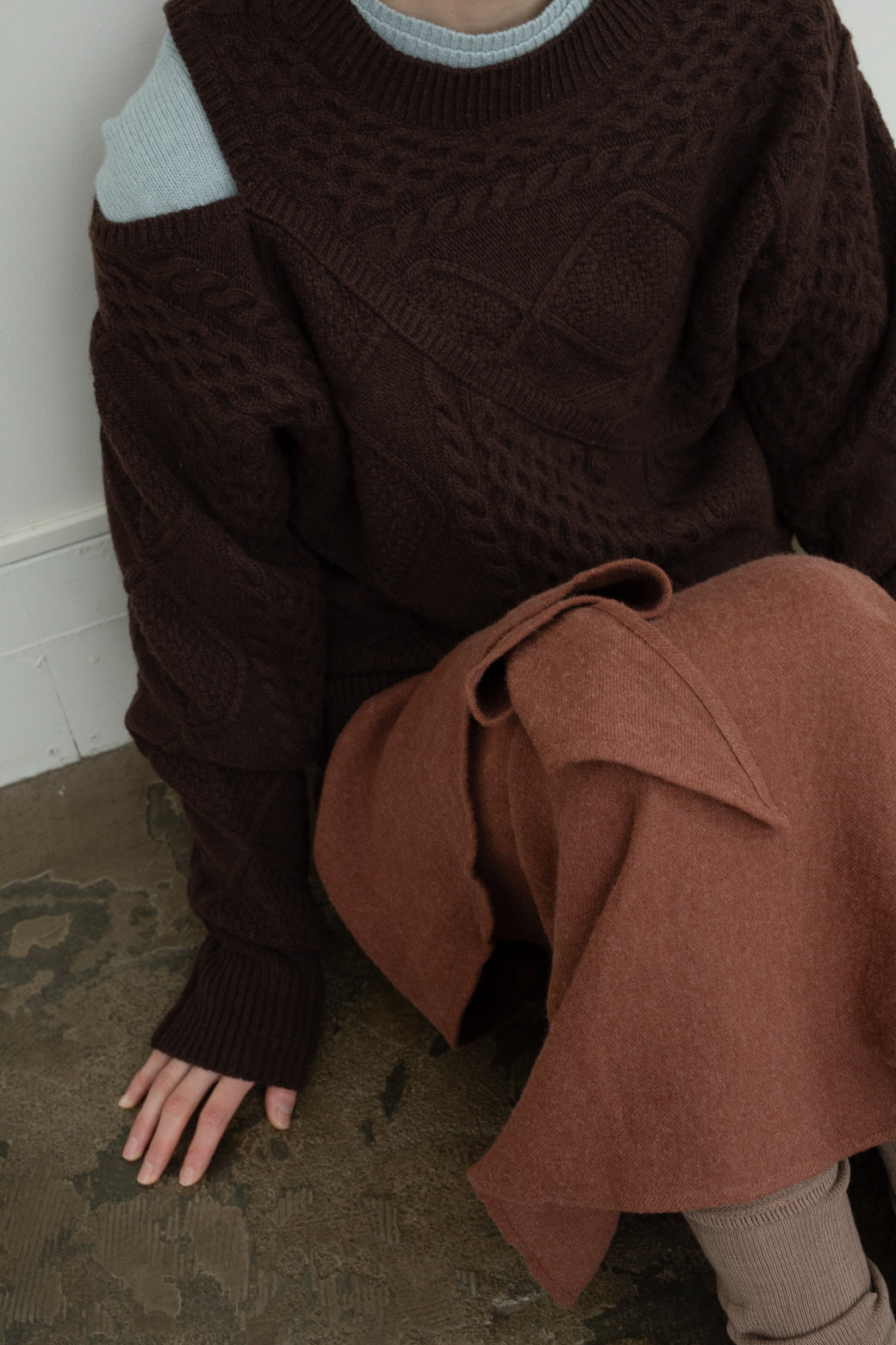 Cut Out Shoulder Cable Knit (ls073)