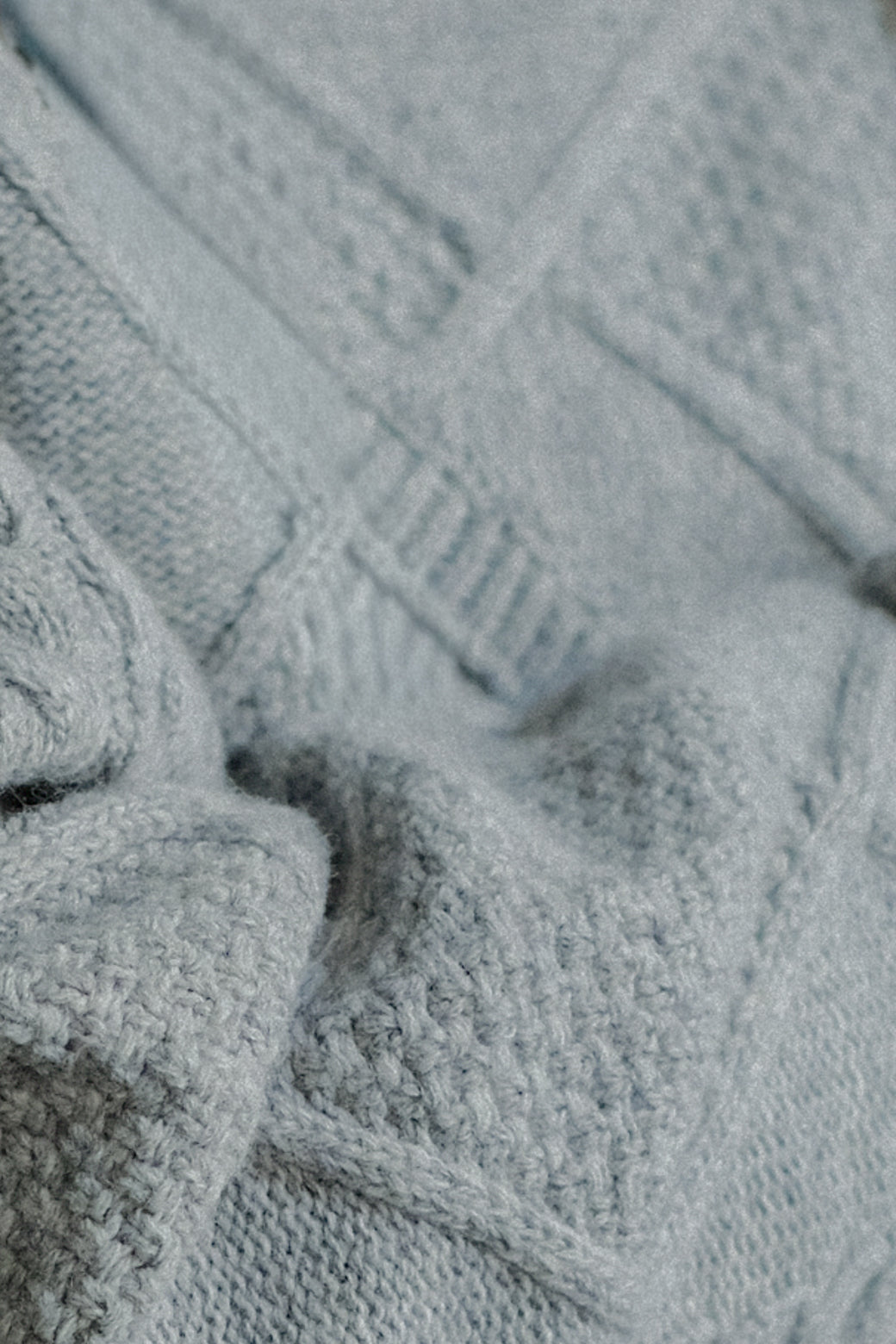 Cut Out Shoulder Cable Knit (ls073)