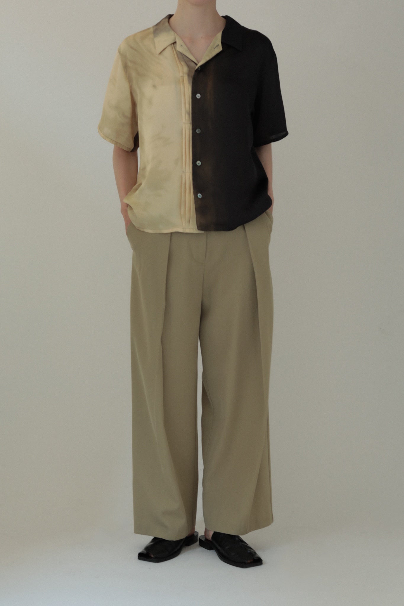 Gradation Print Asymmetric Tucked Shirt (ls32367T)