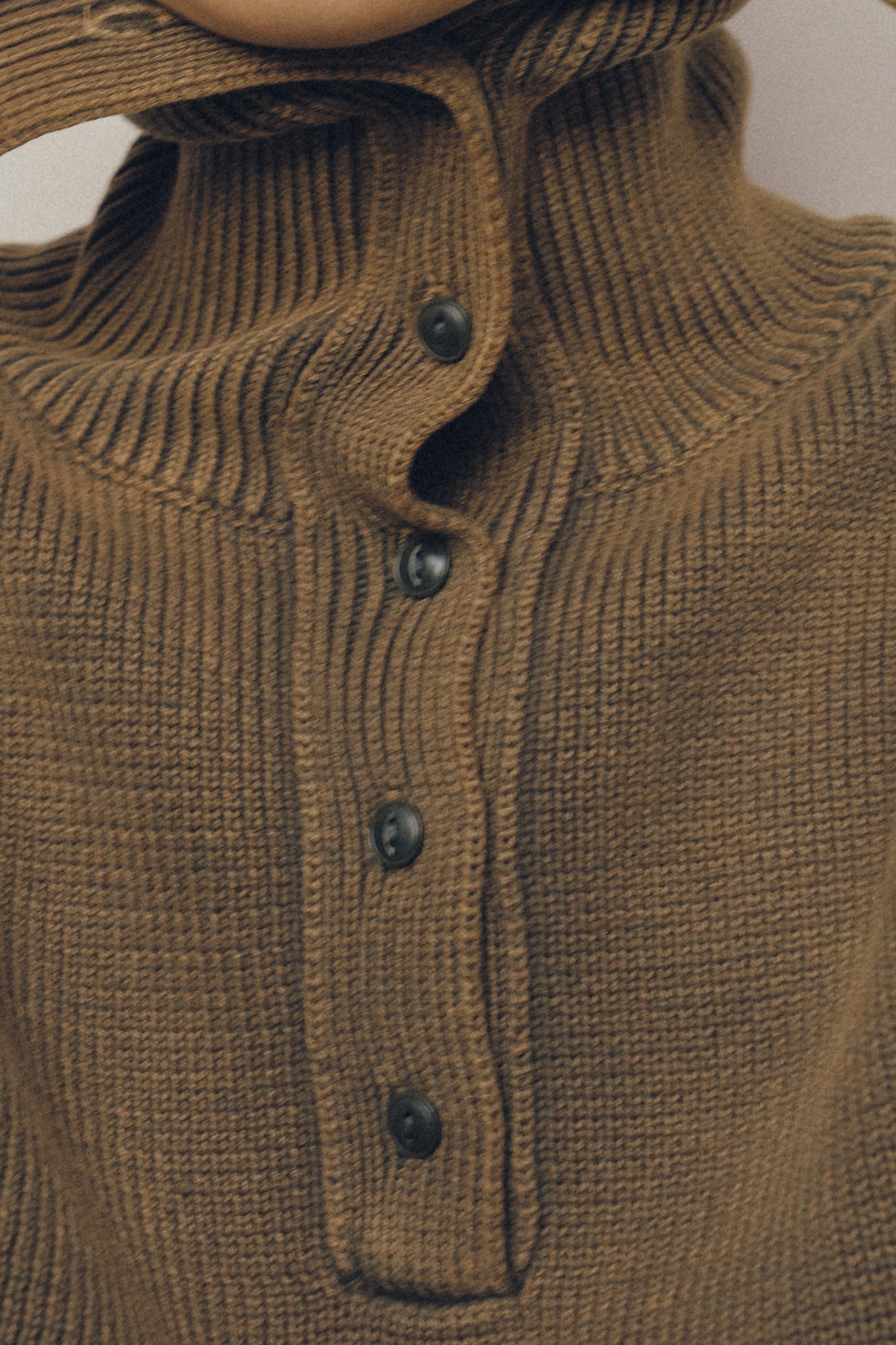 Turtleneck Acid Wash Milan Rib Sweater (ls44458K)