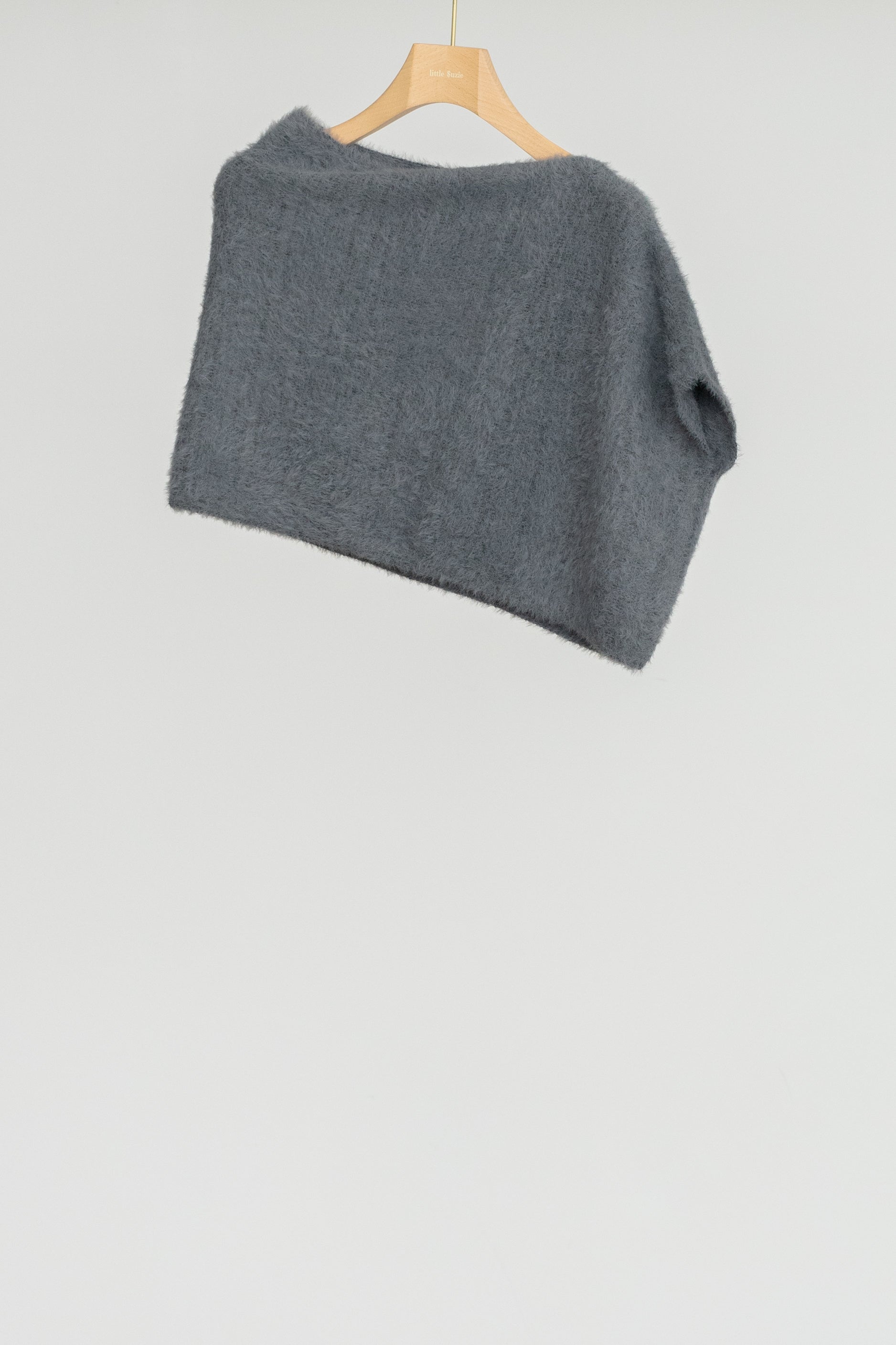 Nylon Fur Drape Knit Cape (ls54532K)