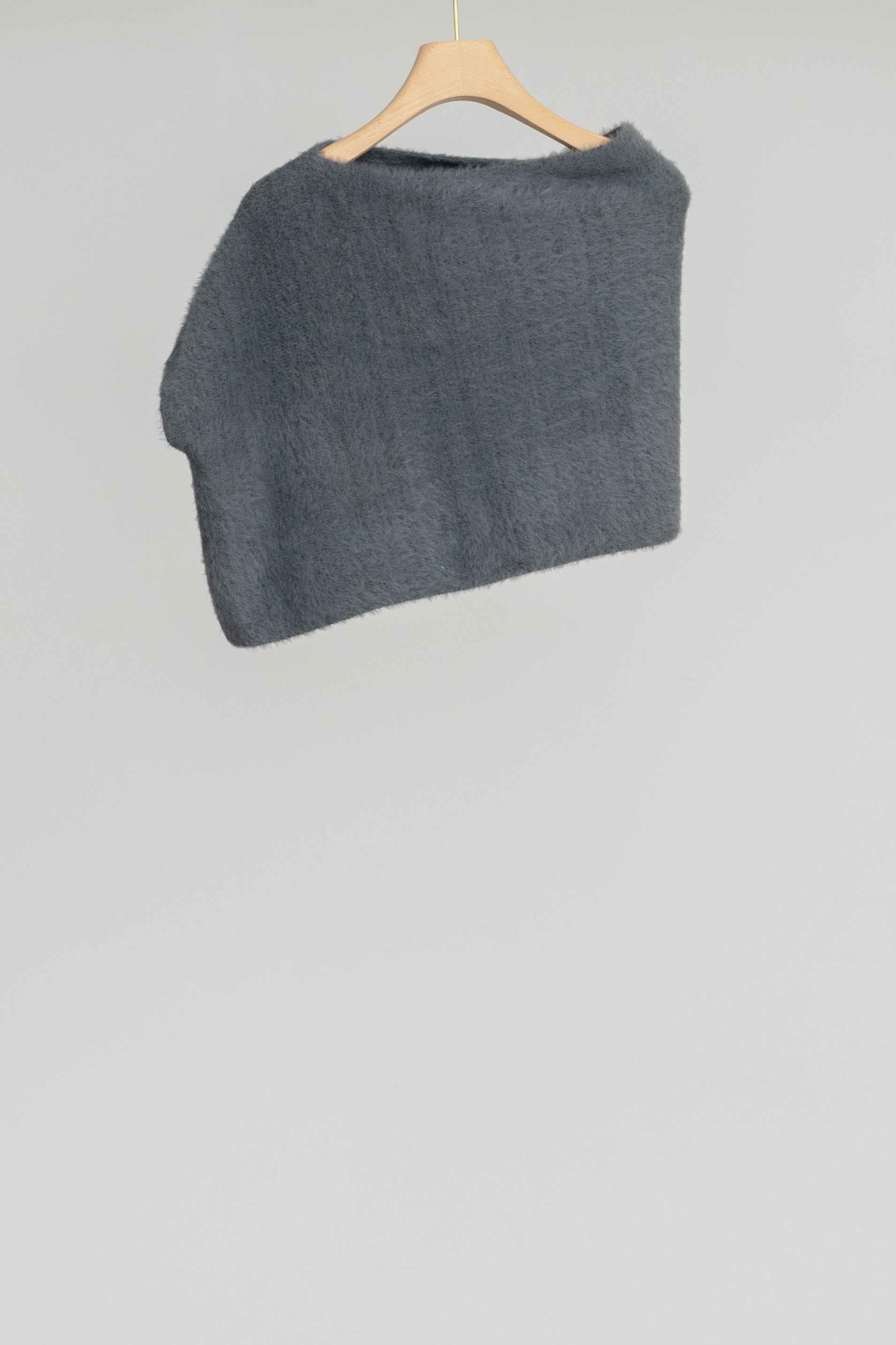 Nylon Fur Drape Knit Cape (ls54532K)