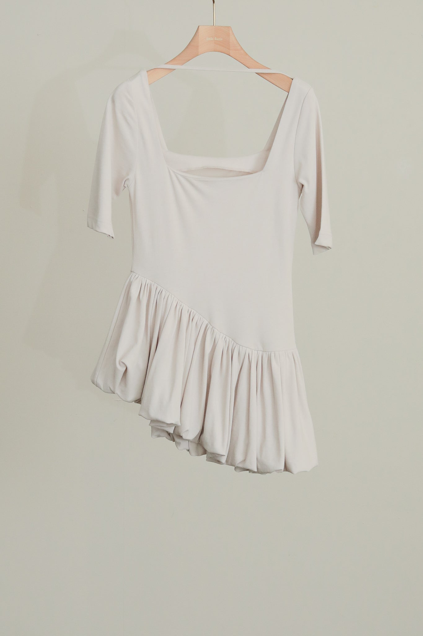 High Twist Twill Jersey Square Neck Balloon Top(ls52512T)