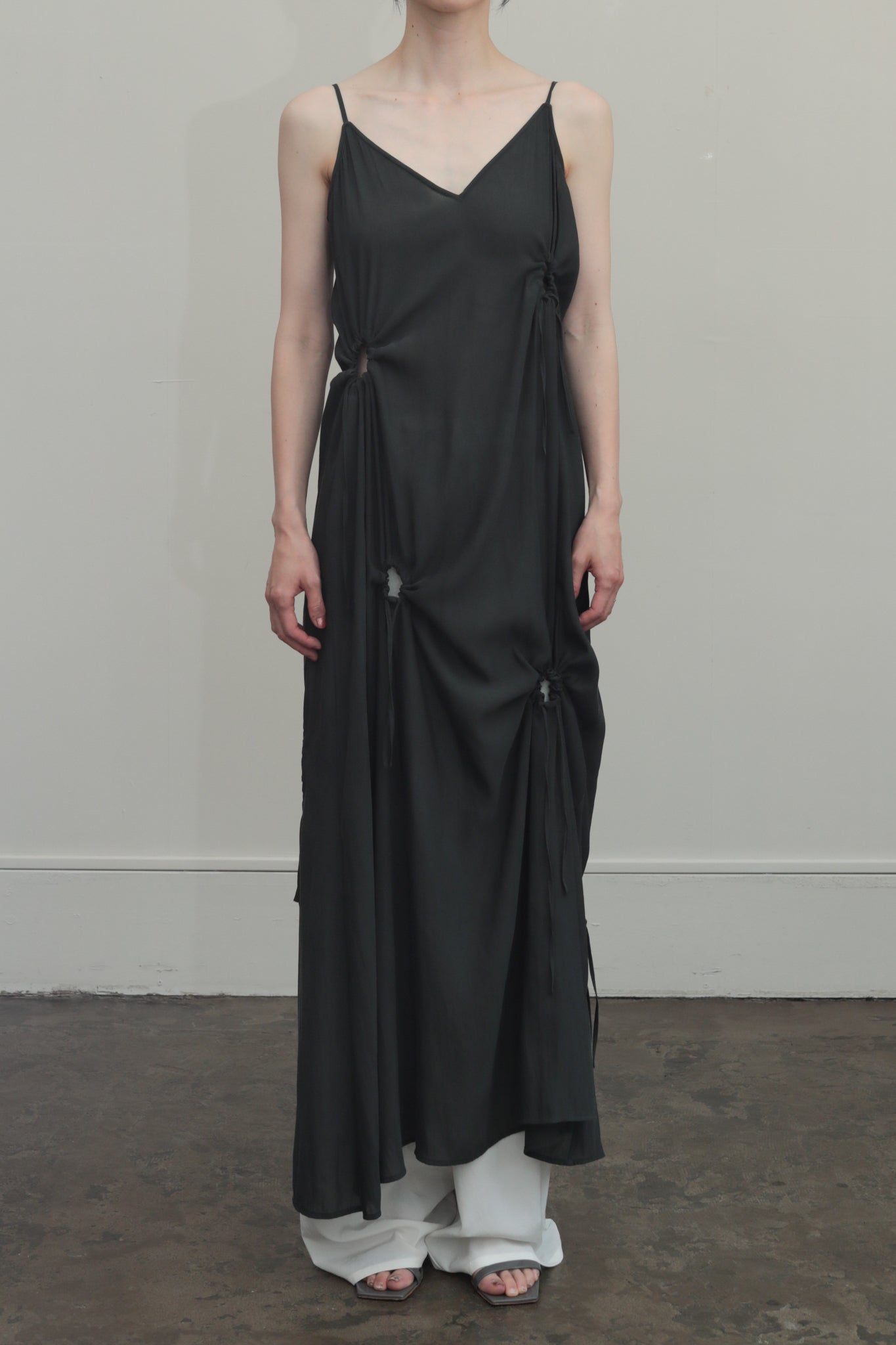 Dry Georgette 抽绳吊带连衣裙(ls52516D)