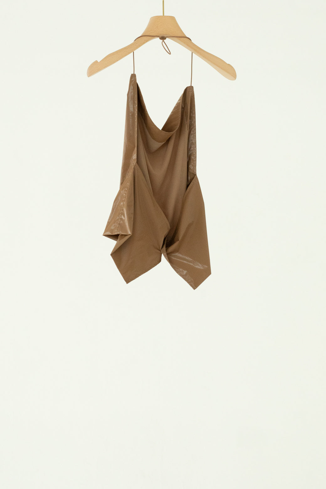 【展示会/後】Plastic Fabric Halter Top (ls62573T) ¥25,300-