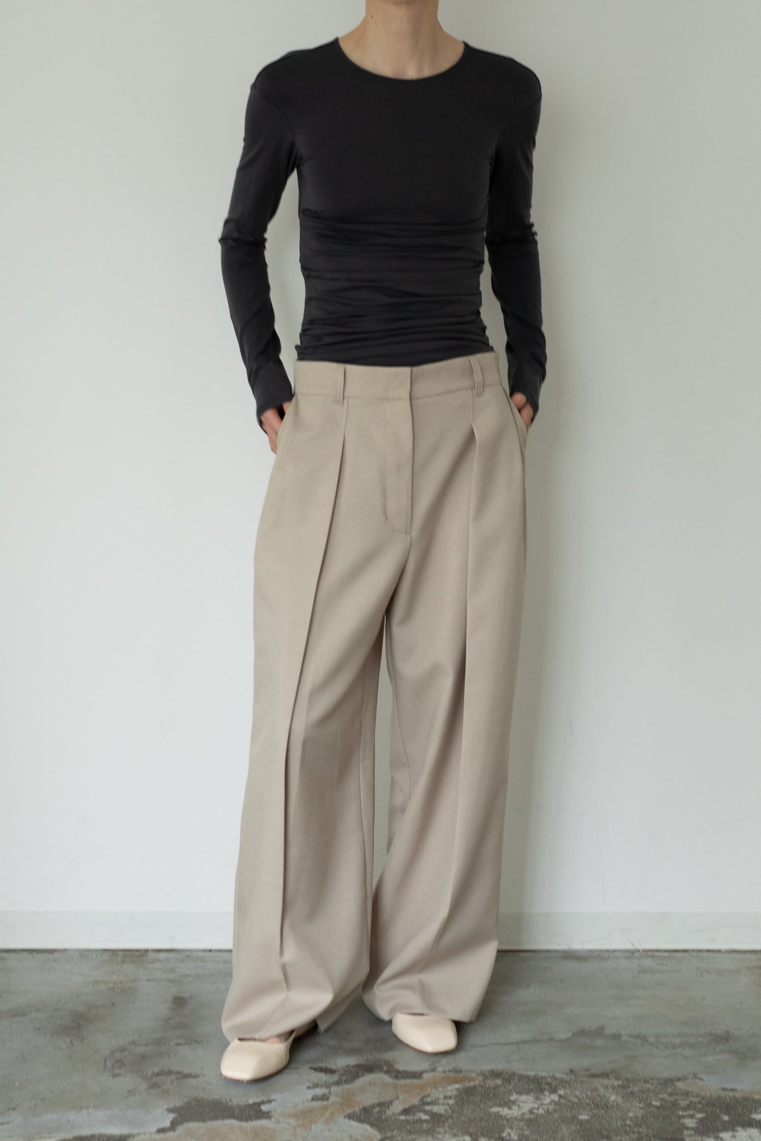 Wool Mix Hip Huggers Tucked Wide Slacks (ls62586P)