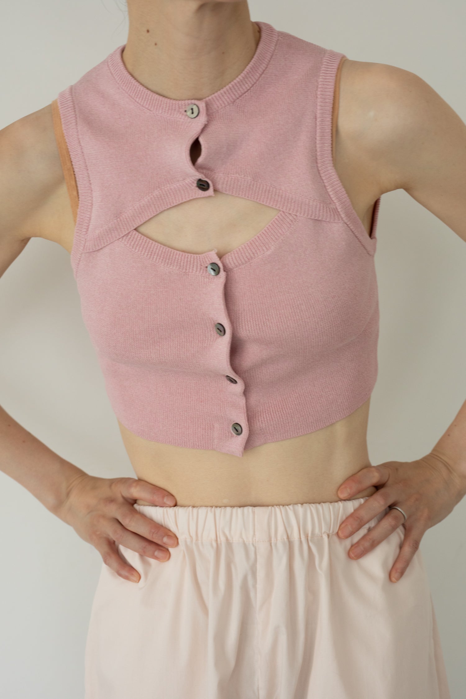 【展示会/後】Cotton Rib Knit Sleevless Top (ls62575K) ¥19,800-