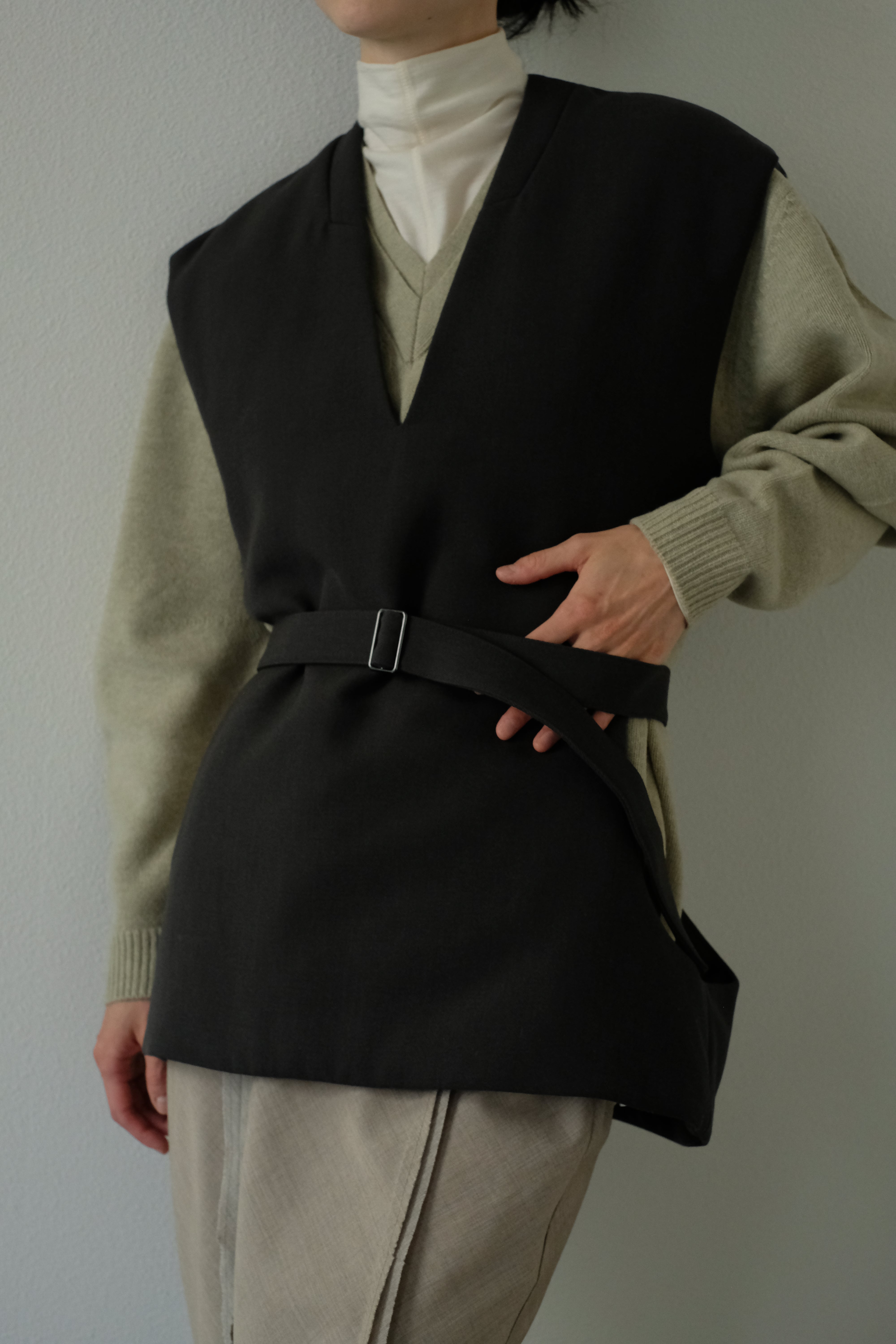 WV Mix Cut Out Padded Gilet(ls34402J)