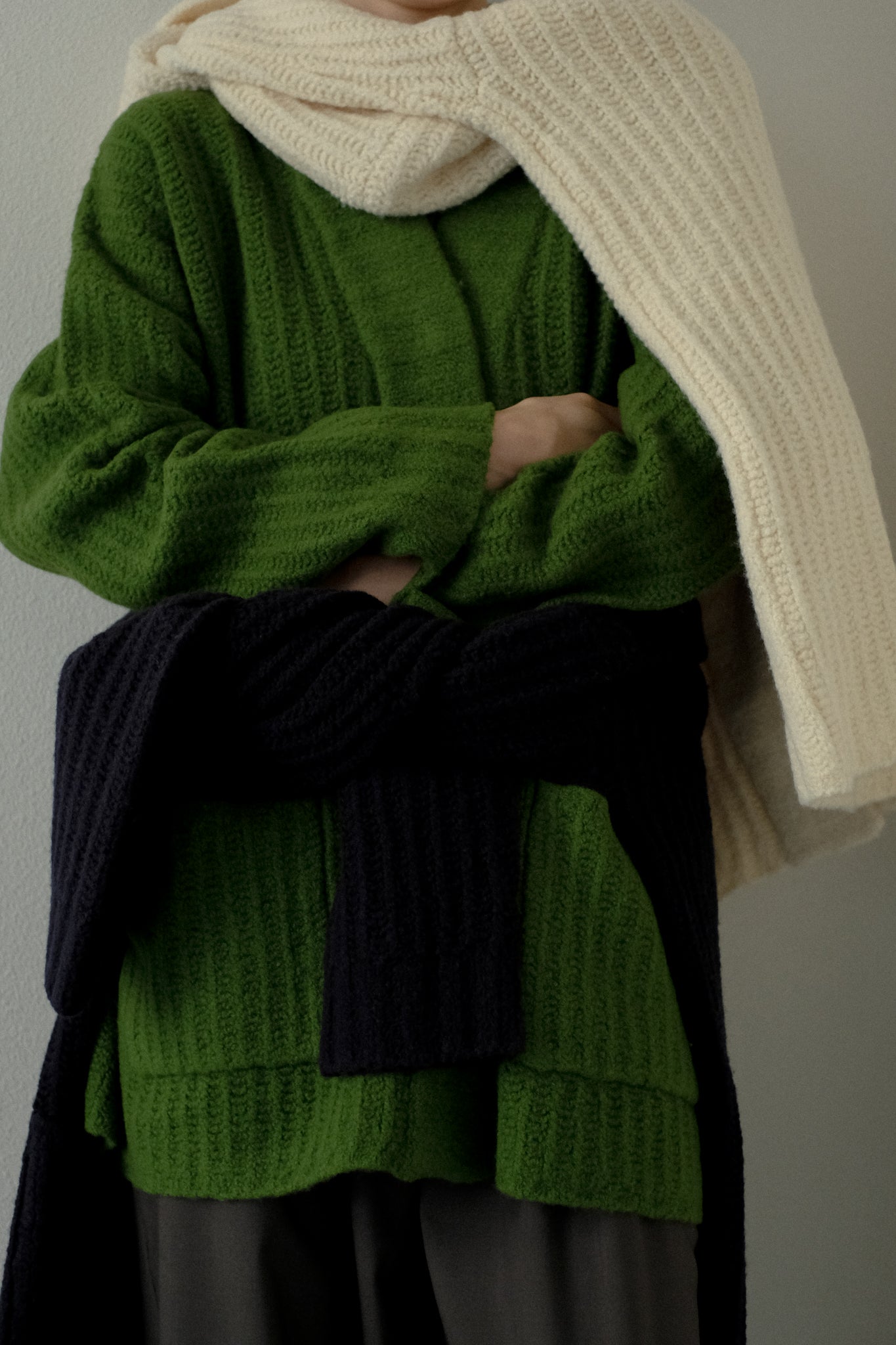 Extra Fine Merino Wool Boucle Yarn Cardigan(ls34401K)