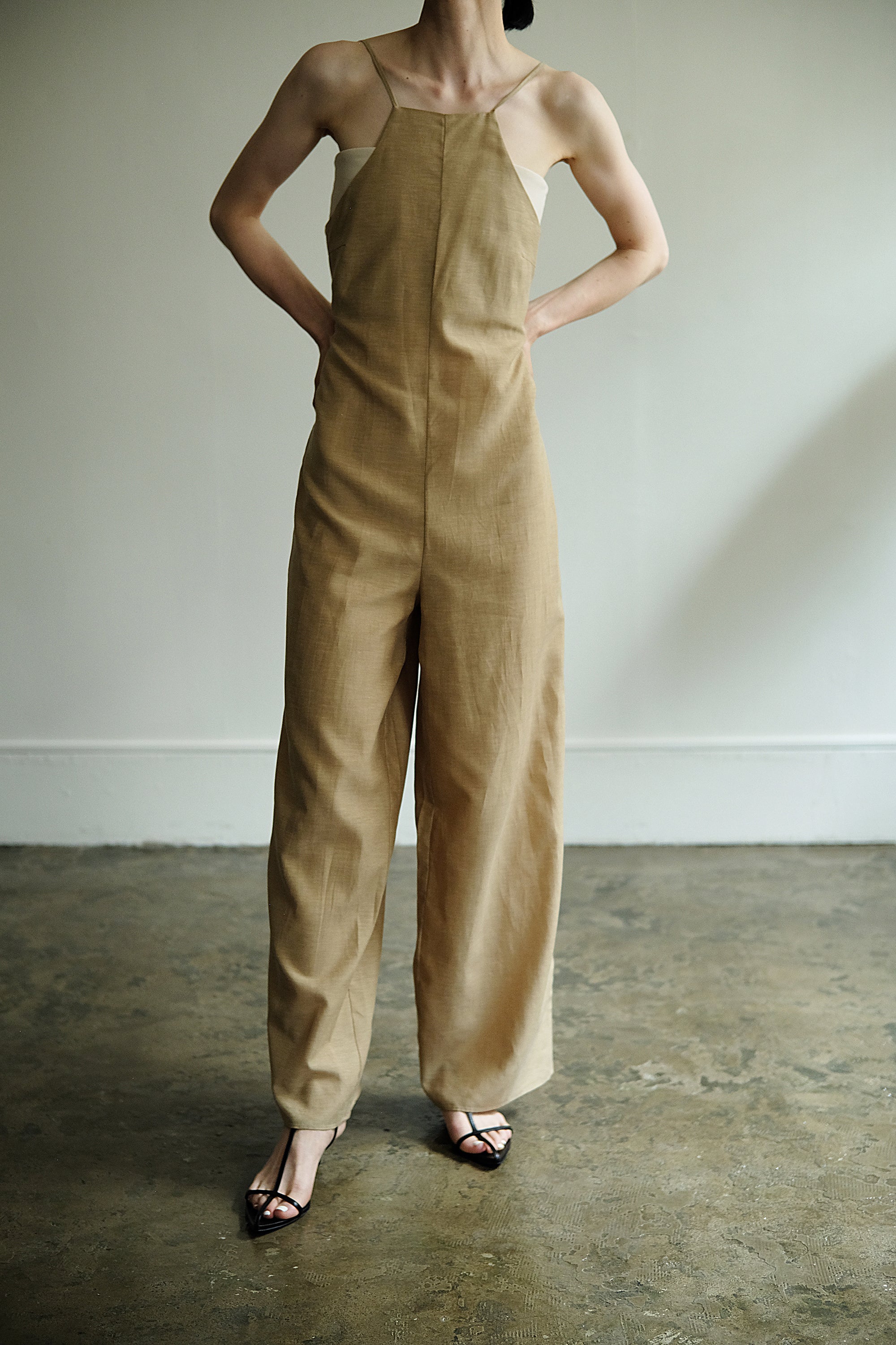 Halter Back Open Jumpsuit(ls176P)