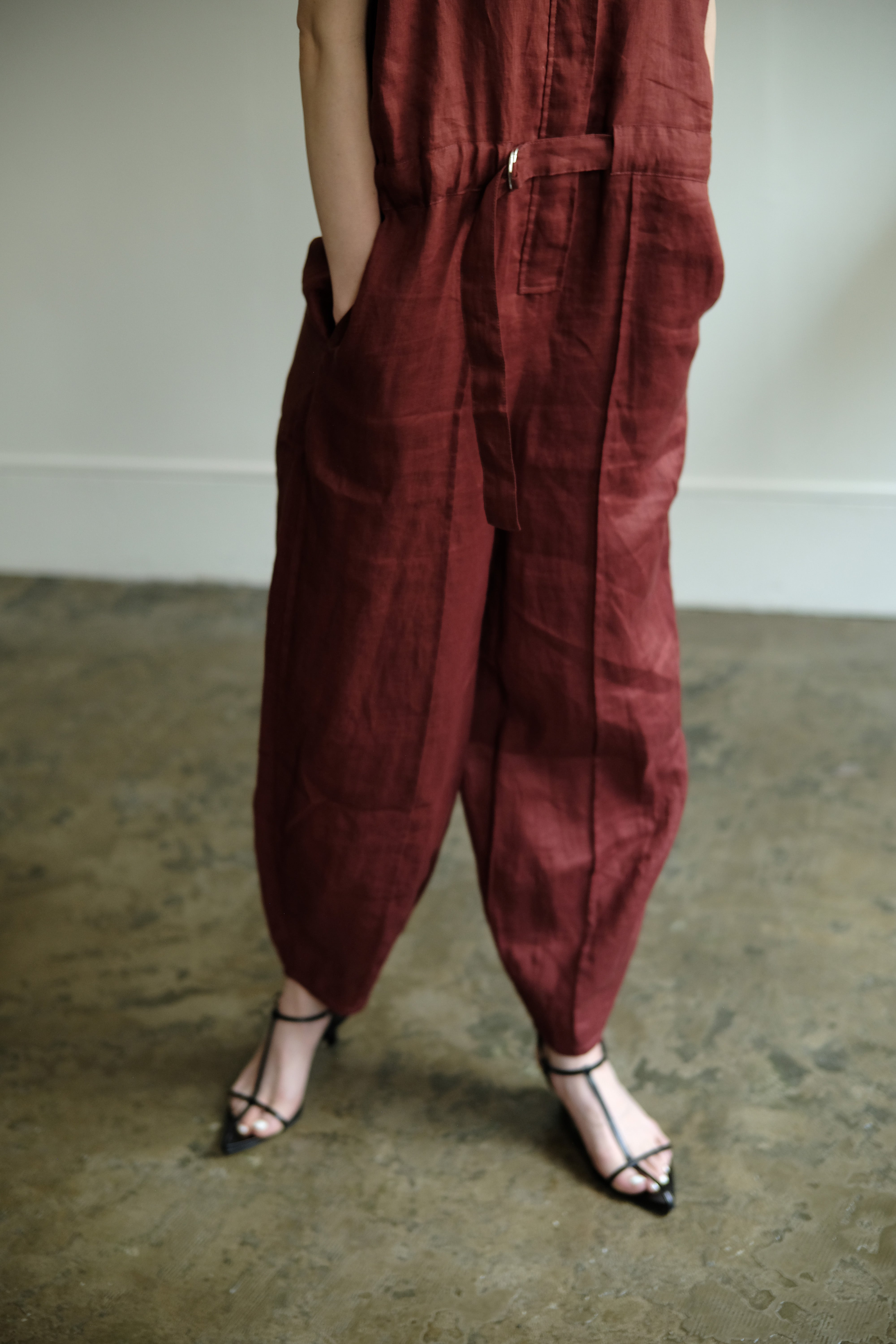 French Linen Tailor Sleeveless Jumpsuit(ls11219P)