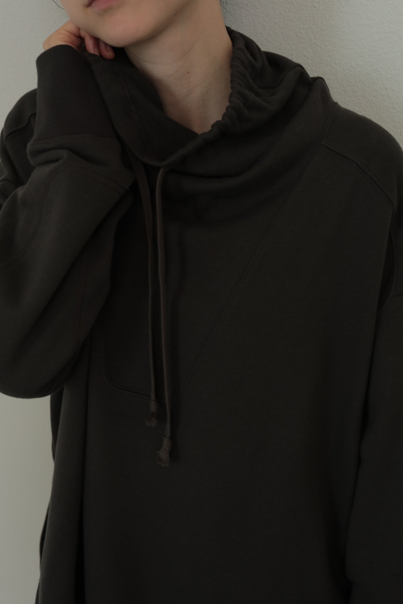 Drawstring High Neck Sweat PO(ls34396T)