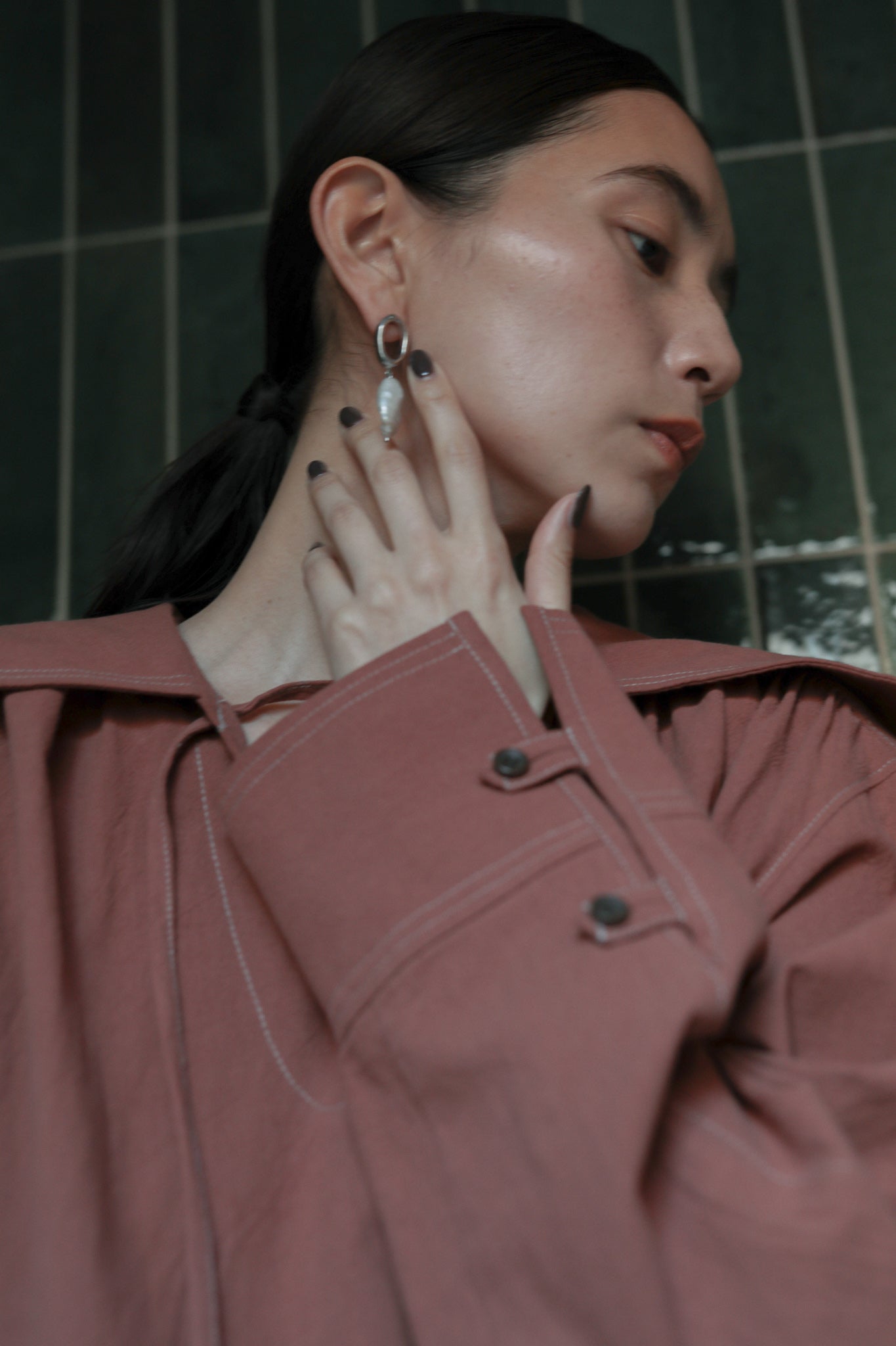 【ESRA DANDIN】Mini Drop Earrings w/Baroque Pearl(ED19002E004)