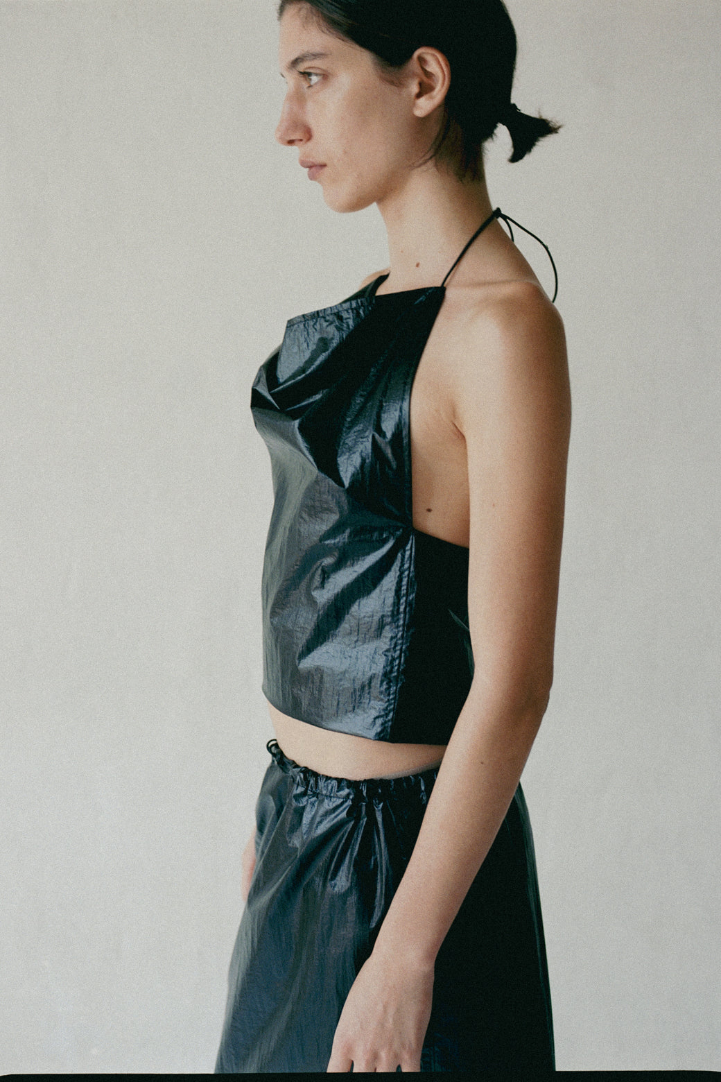 Plastic Fabric Halter Top (ls62573T)