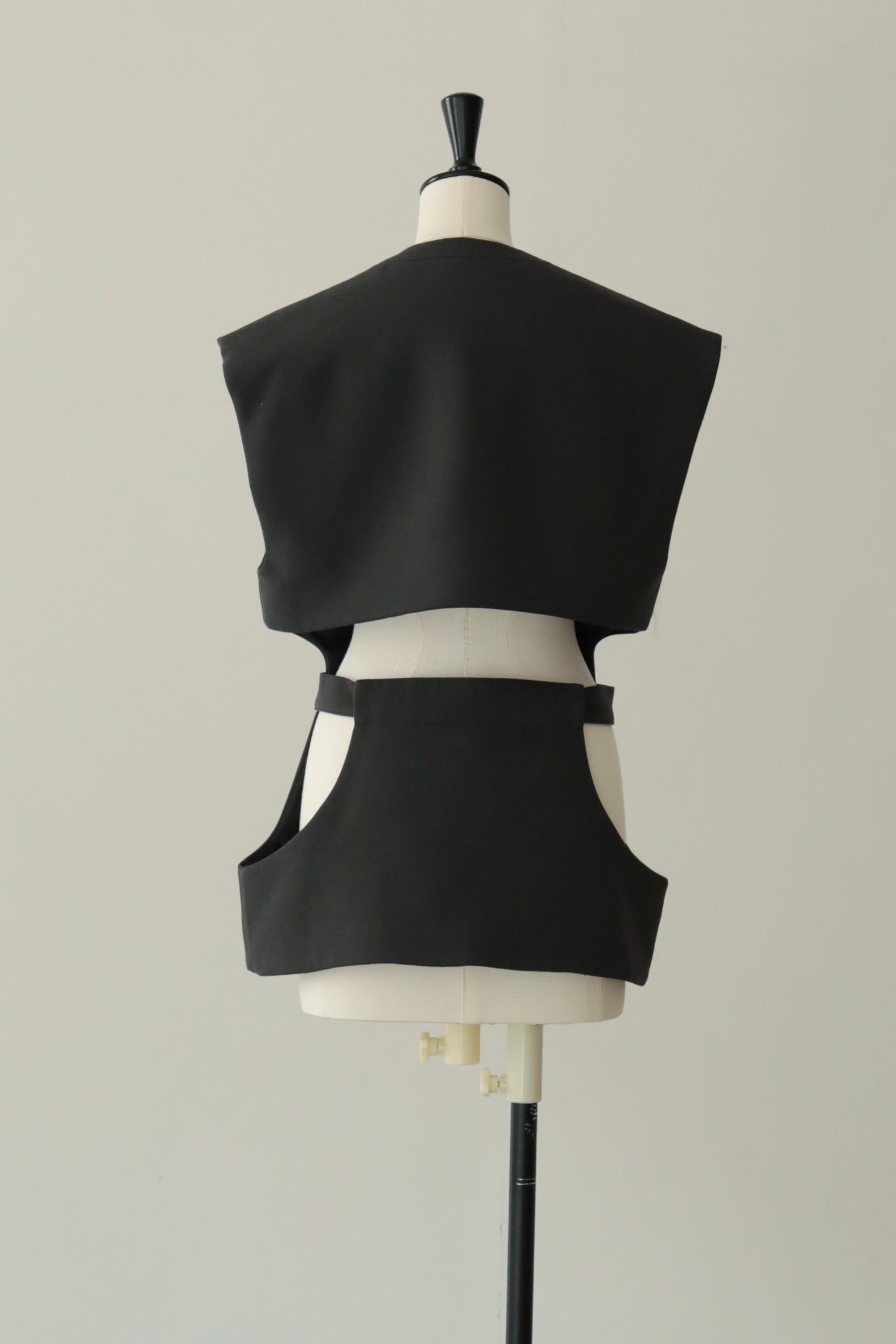 WV Mix Cut Out Padded Gilet(ls34402J)