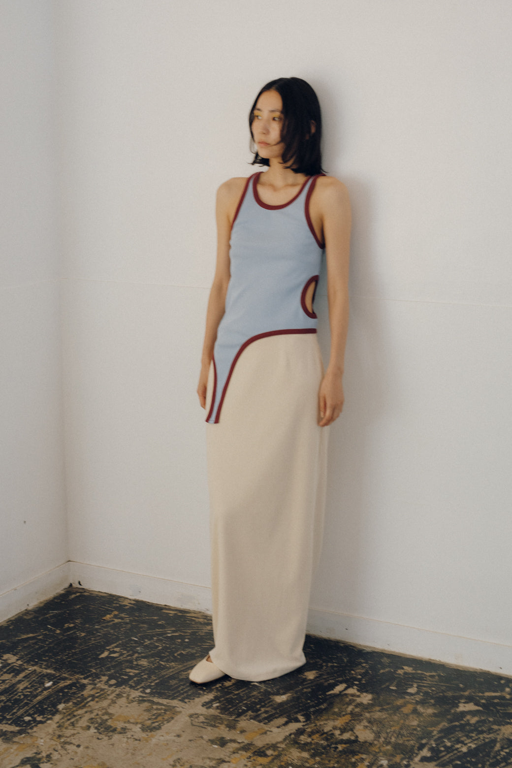 Asymmetric Cut Out Tank(ls42472T)