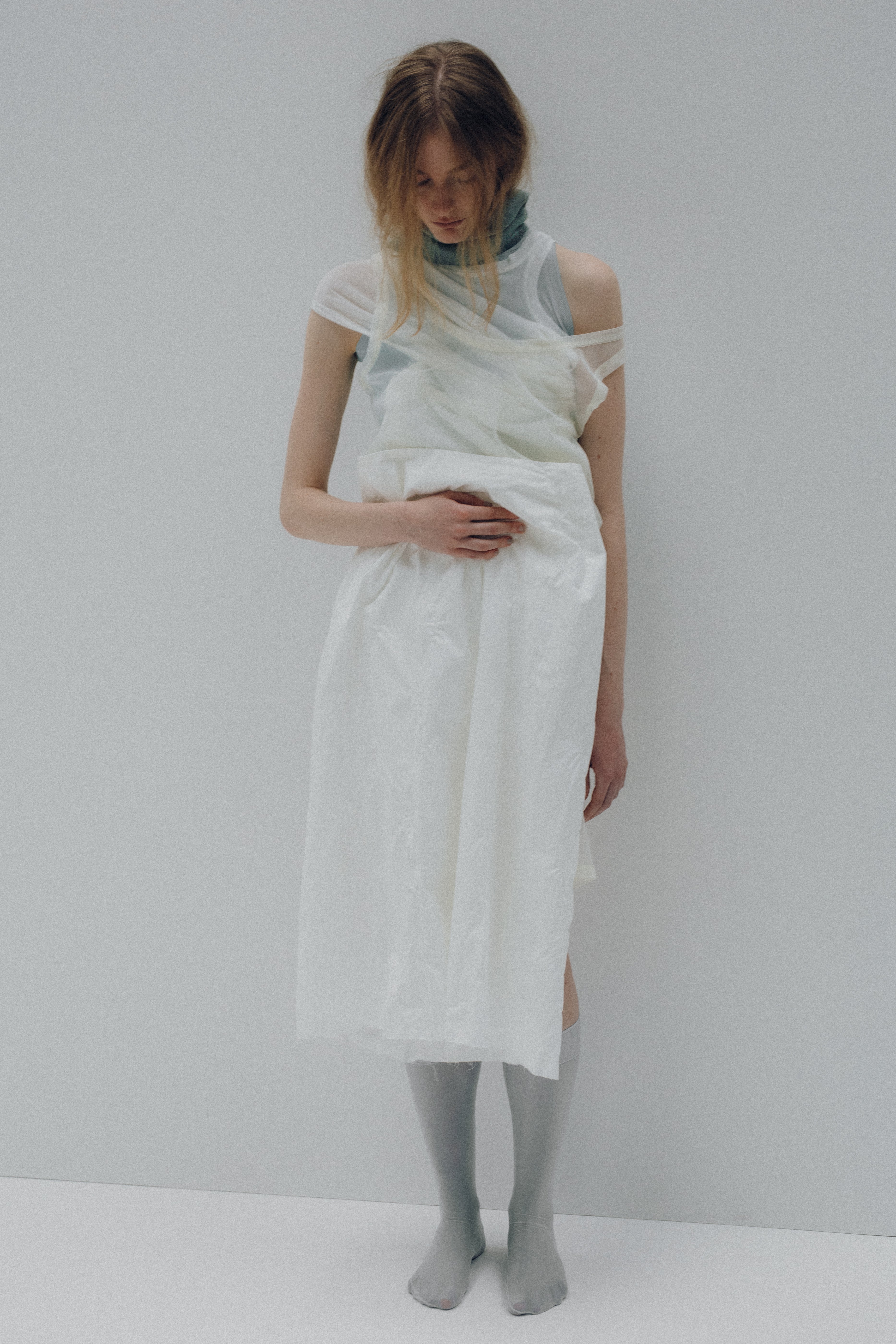 【Studio Doe】Sleeveless Side Slit Sheer Top(LD-259OVT44)