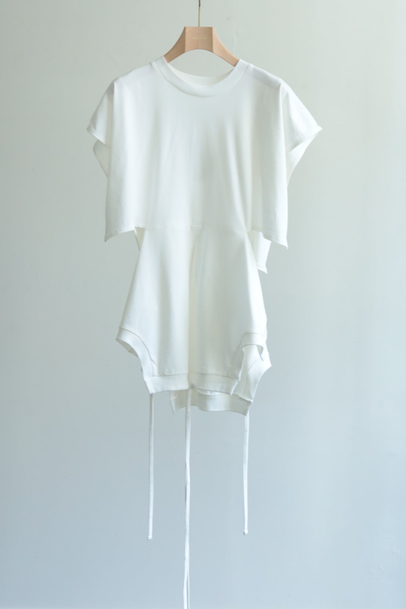 Deformation Slit Cross Tops(ls42503T)