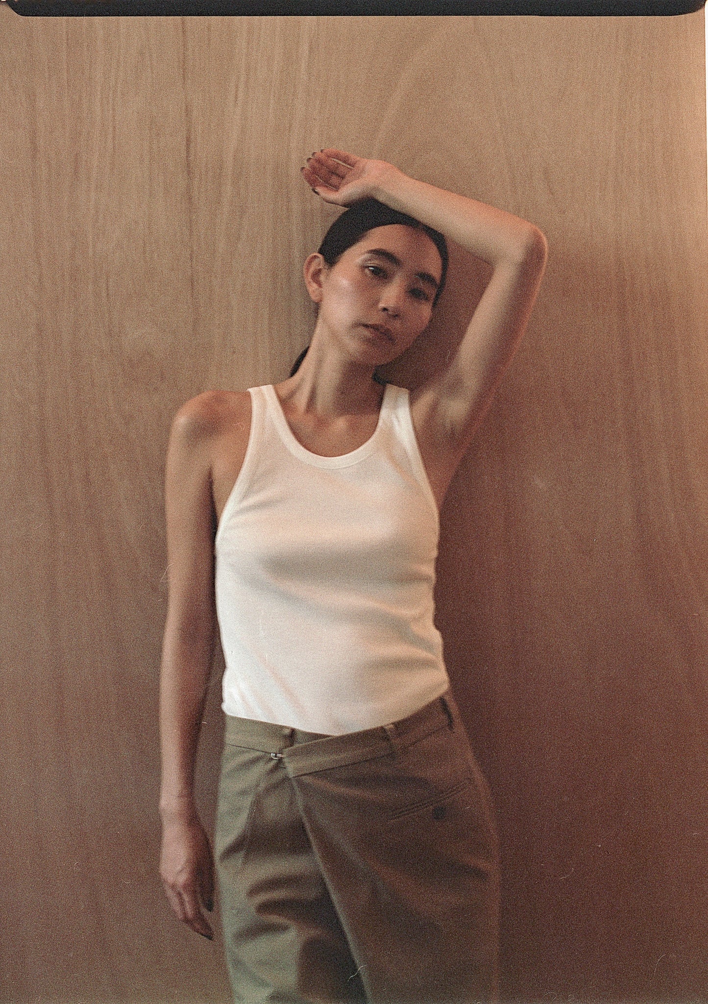 Asymmetric Cut Out Tank(ls42472T)