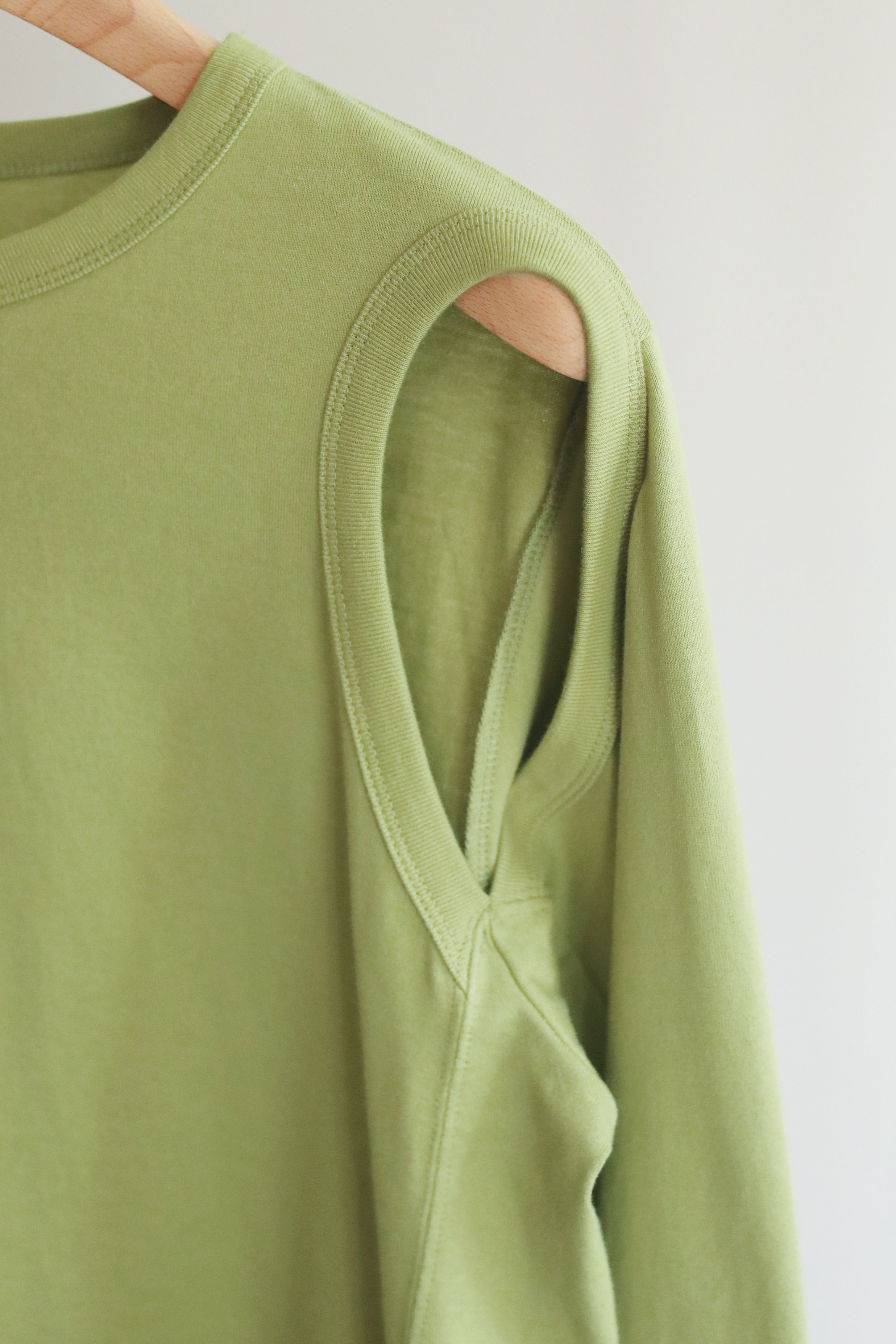 Cut Out Armhole LST(ls22298T)