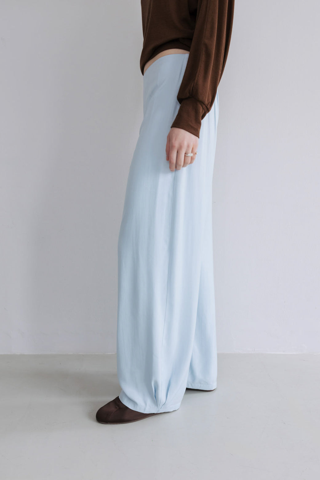 【Studio Doe】Matt Satin Easy Pants(DN-261ODP10)