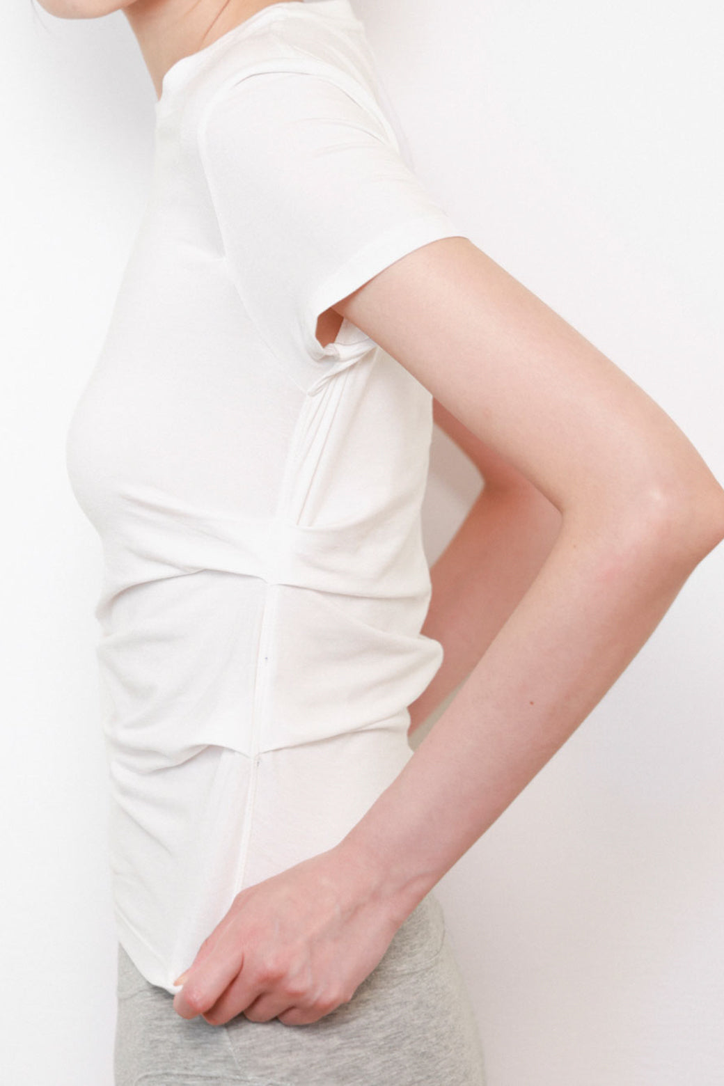 【Studio Doe】Side Gathered Stretch Tee(DS-257MST17-RWH-M0)