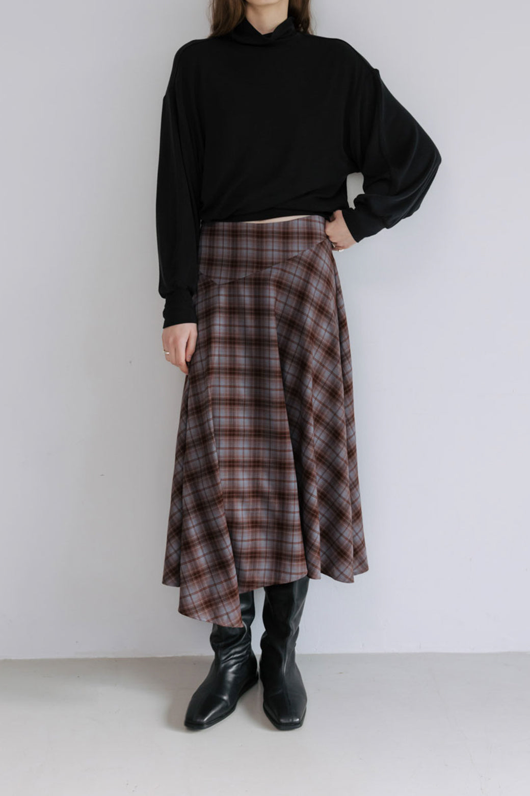 【Studio Doe】Asymmetrical Plaid A-line Skirt(DN-261OLK32)