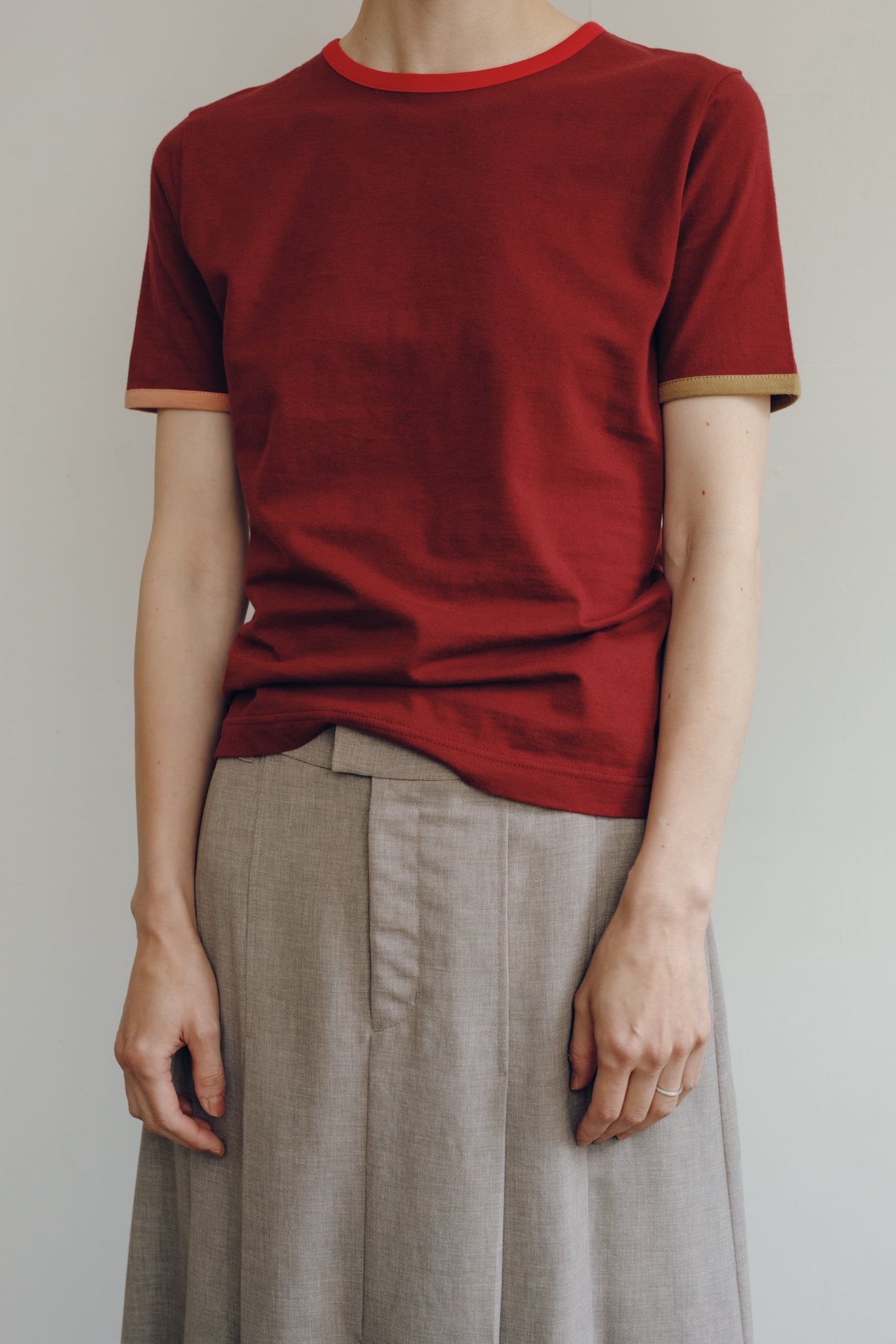 Multi Color Piping Fitted Tee(ls64629T)