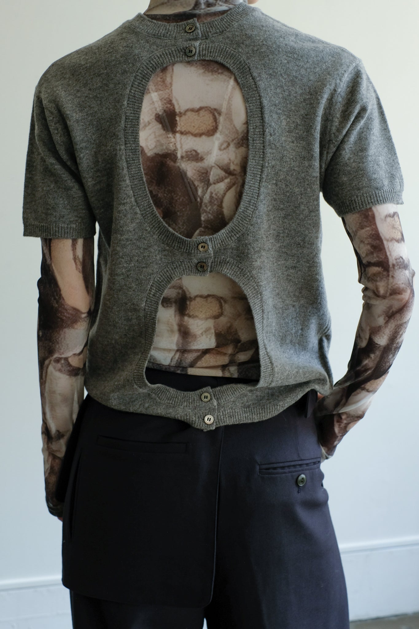 Extra Fine Merino Wool Back Open Short Sleeves Knit (ls44479K)