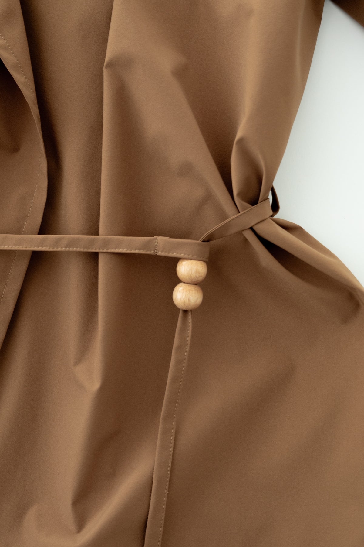 Water Side to Land Hoodie With Bead Belt (ls72648J)