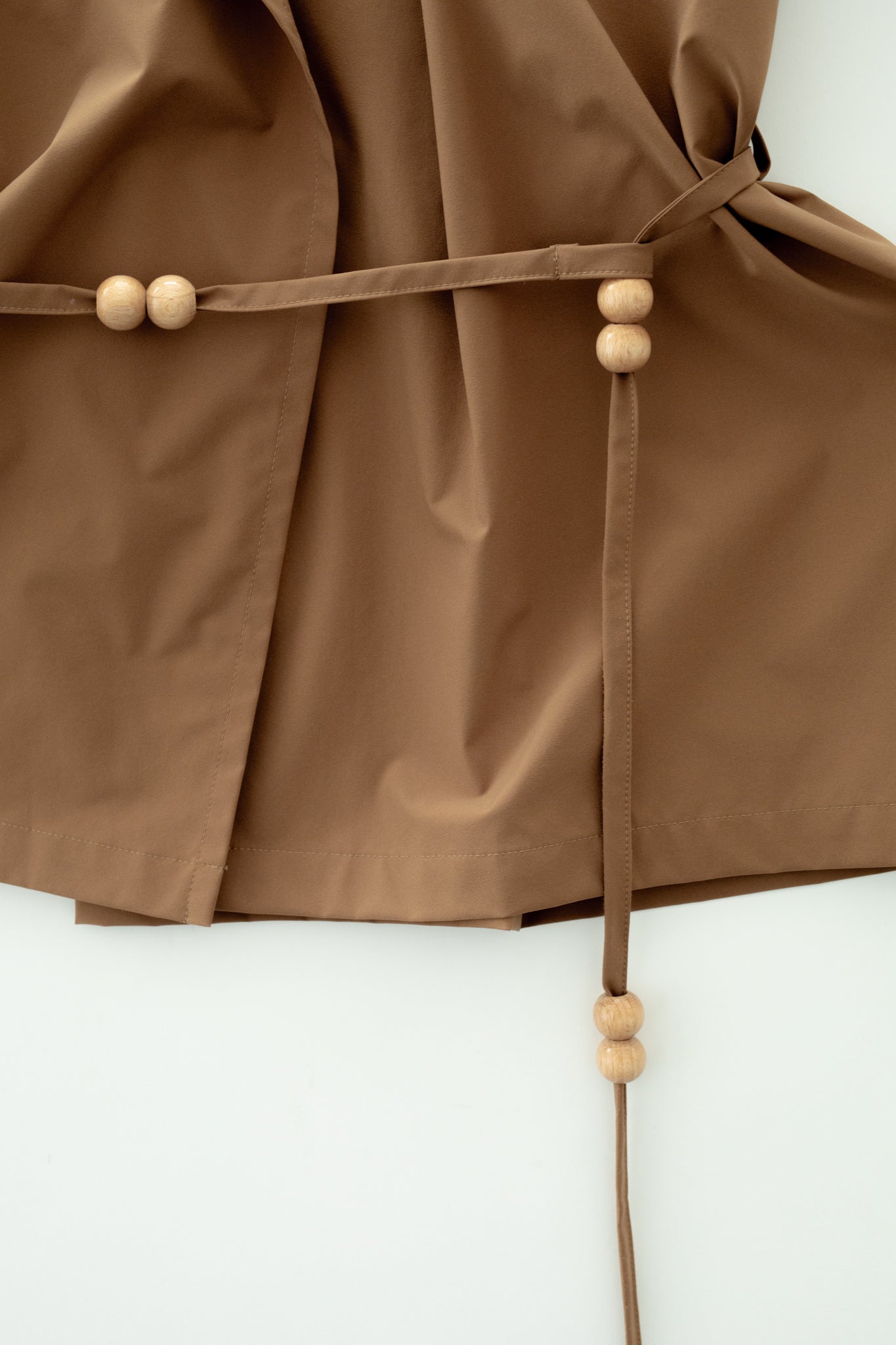 Water Side to Land Hoodie With Bead Belt (ls72648J)