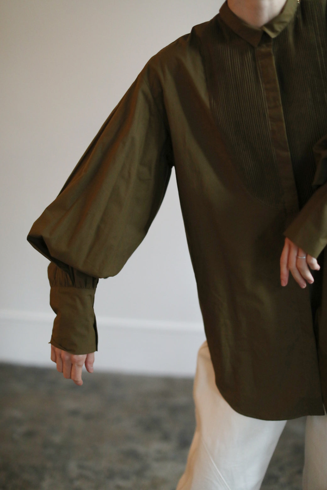 Pin Tuck Bib Dress Shirt（ls14270T）