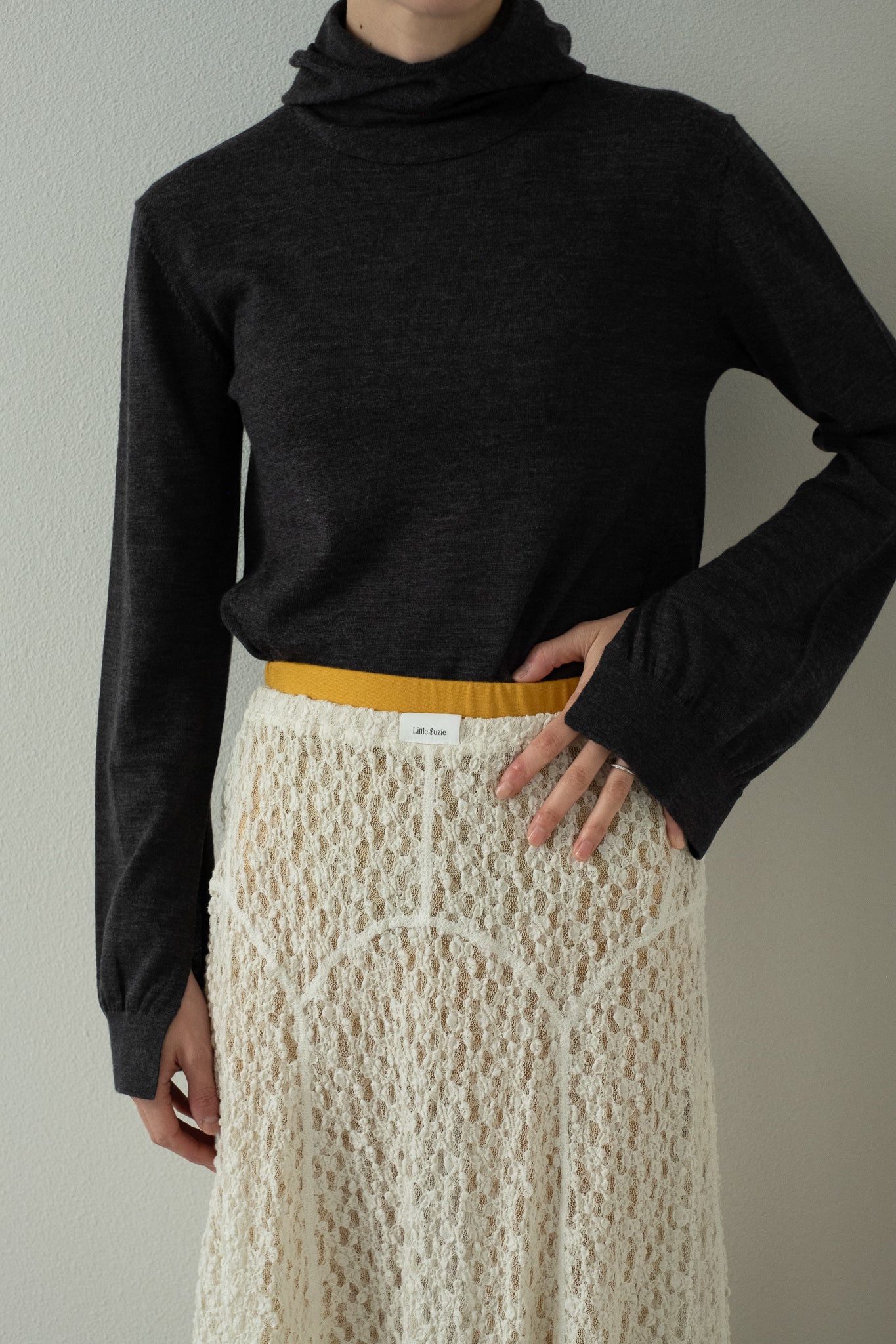 Extra Fine Merino Wool Hooded Knit（ls34399K）