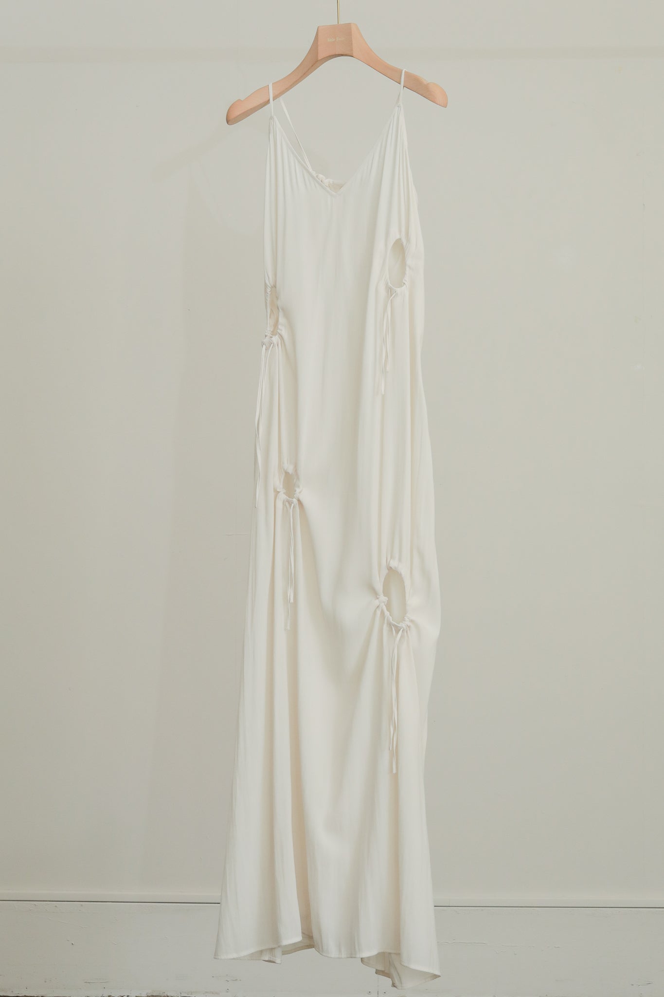 【Pre-order】Dry Georgette Drawstring Slip Dress（ls52516D）