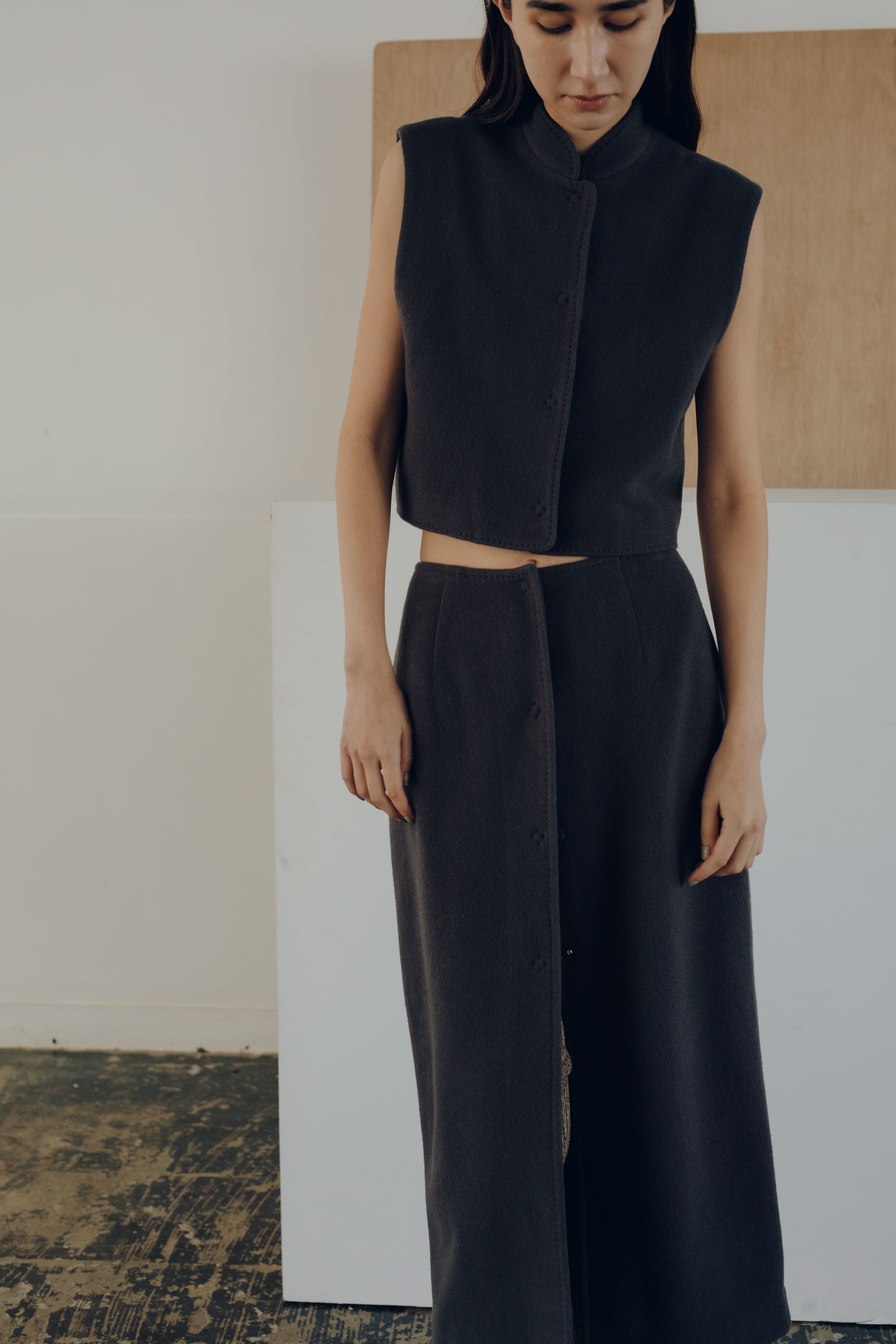【展示会/後】Recycled Wool Nylon Stand Collar Short Vest (ls64602T) ¥33,000-
