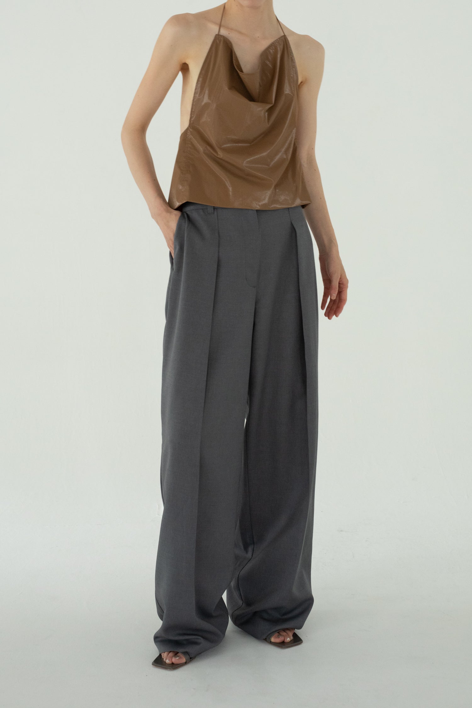 【展示会/後】Wool Mix Hip Huggers Tucked Wide Slacks (ls62586P) ¥36,300-