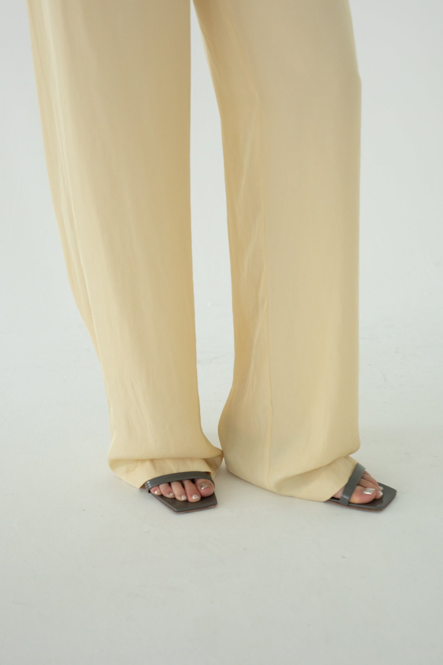 【展示会/後】Vintage Finished Satin Straight Trousers (ls62588P) ¥28,600-