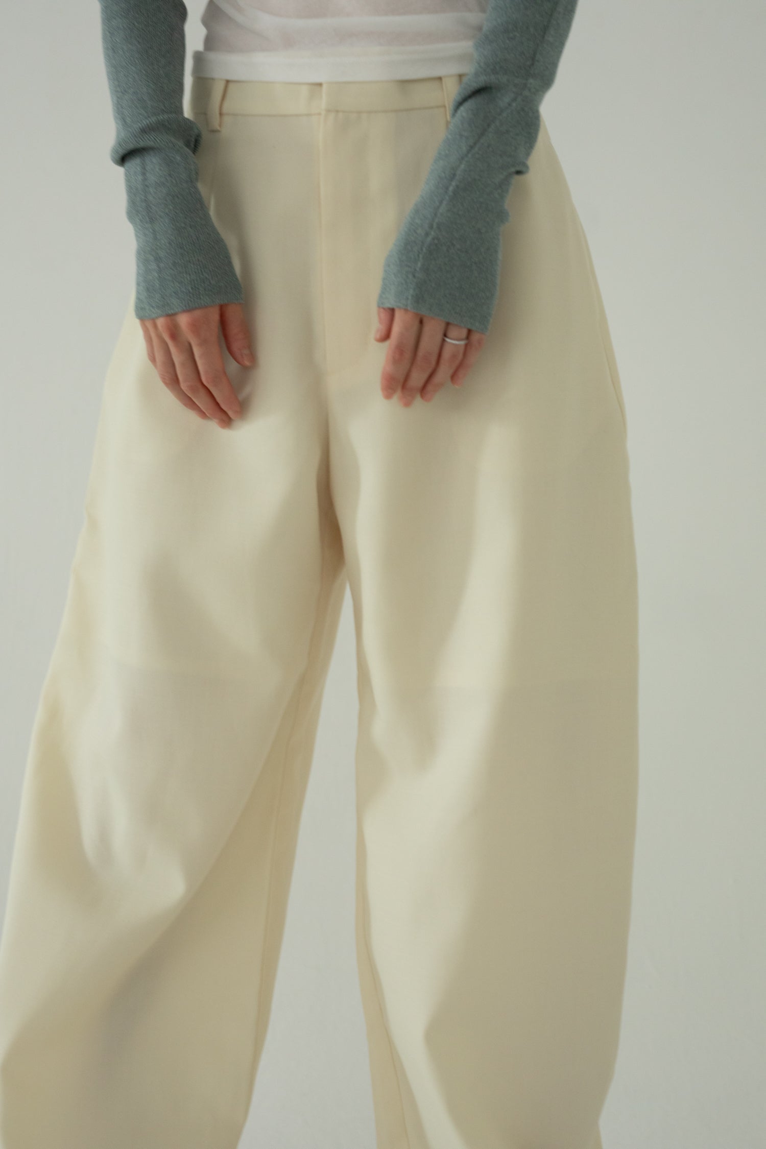 【展示会/後】Wool Mix Curved Trousers (ls62581P) ¥35,200-