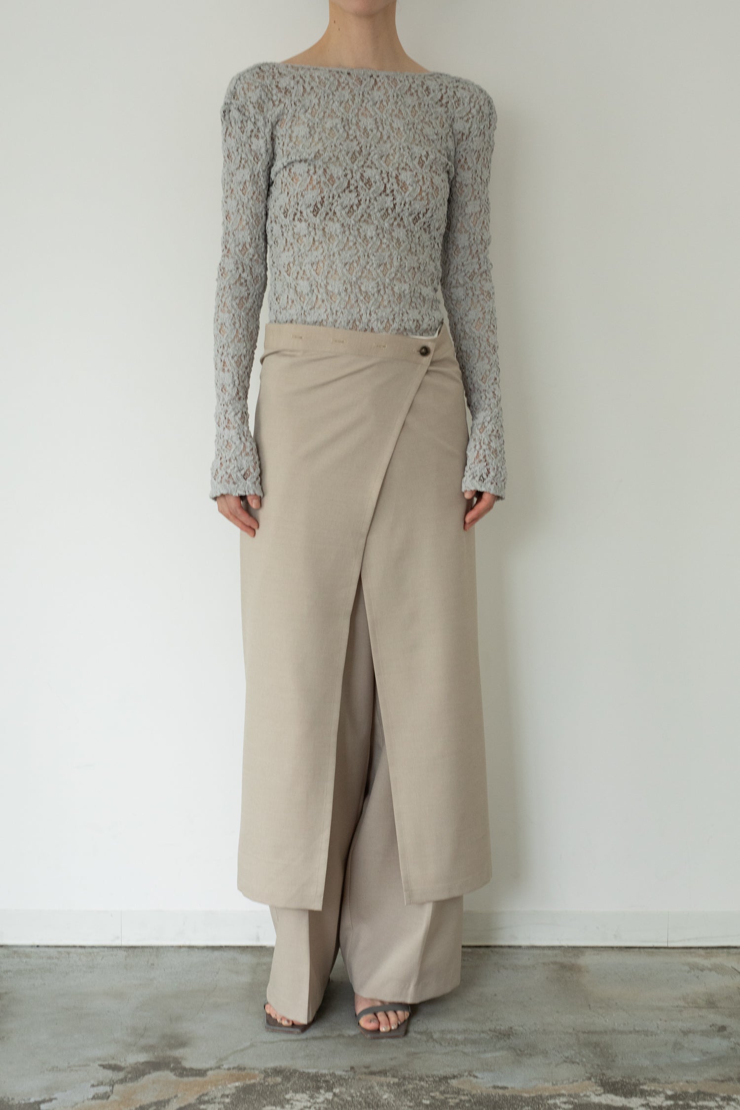 【展示会/後】Wool Mix Hip Huggers Tucked Wide Slacks (ls62586P) ¥36,300-