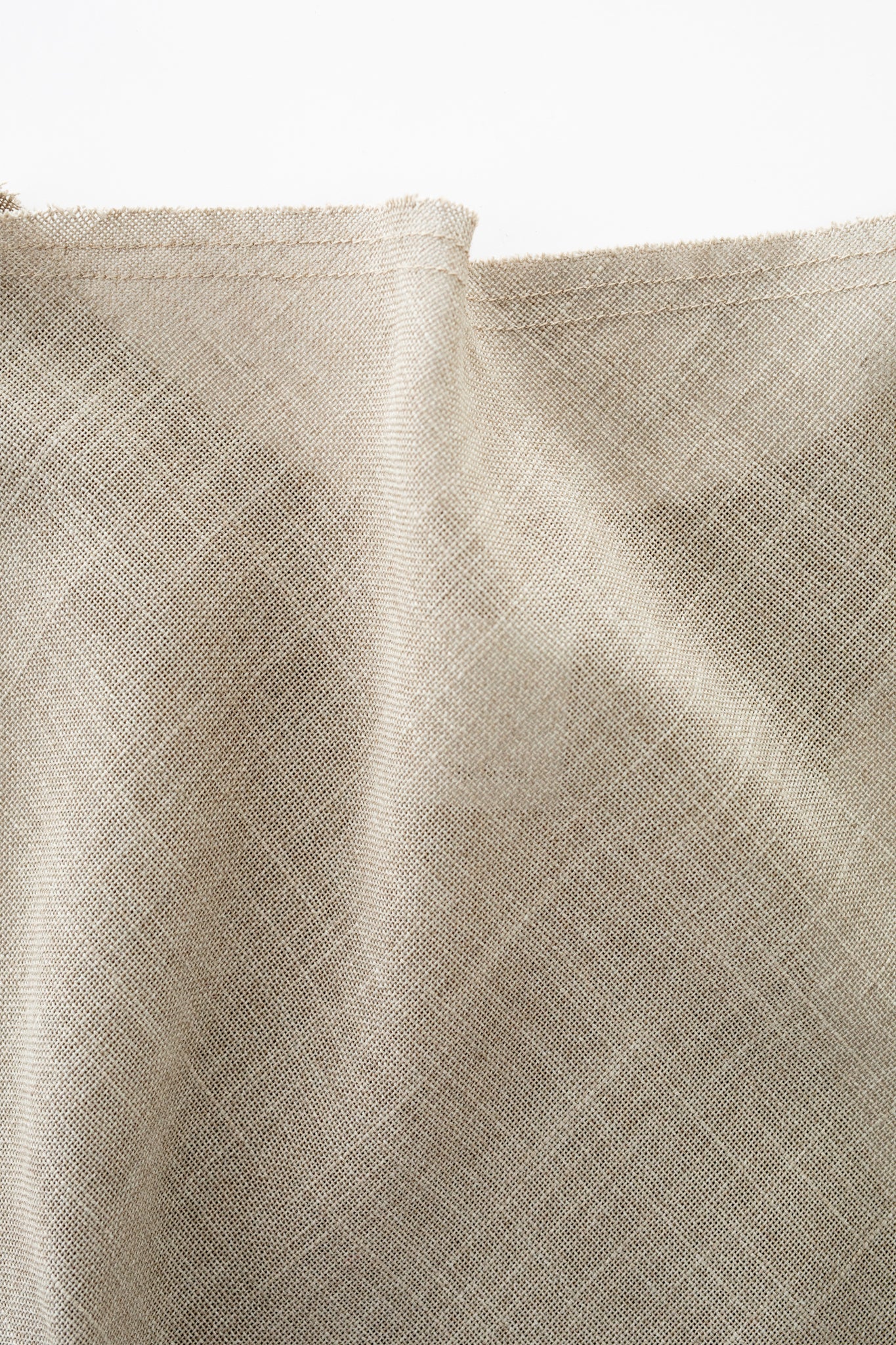 Linen Like PL Unhemmed Square Top (ls72656T)