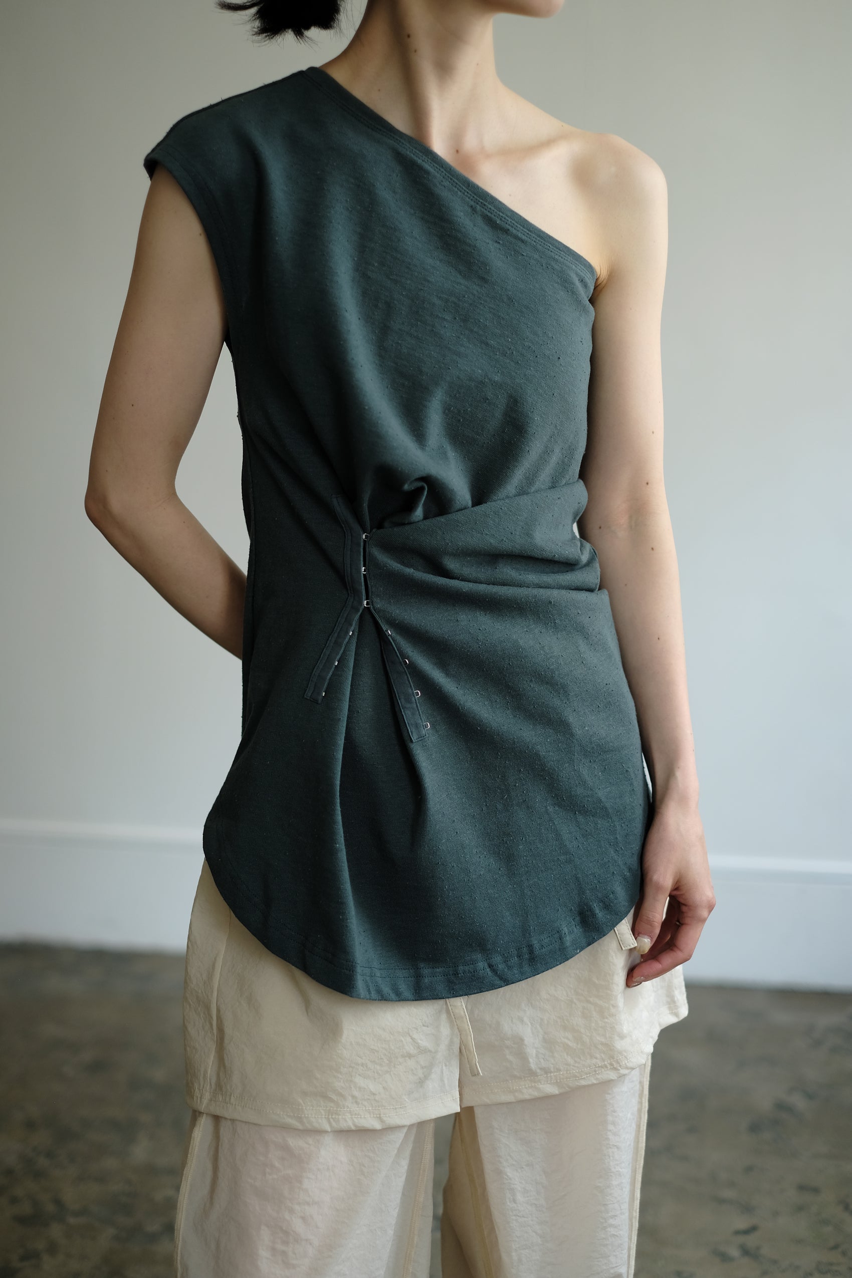 One Shoulder  Sleeveless Tops（ls102T）