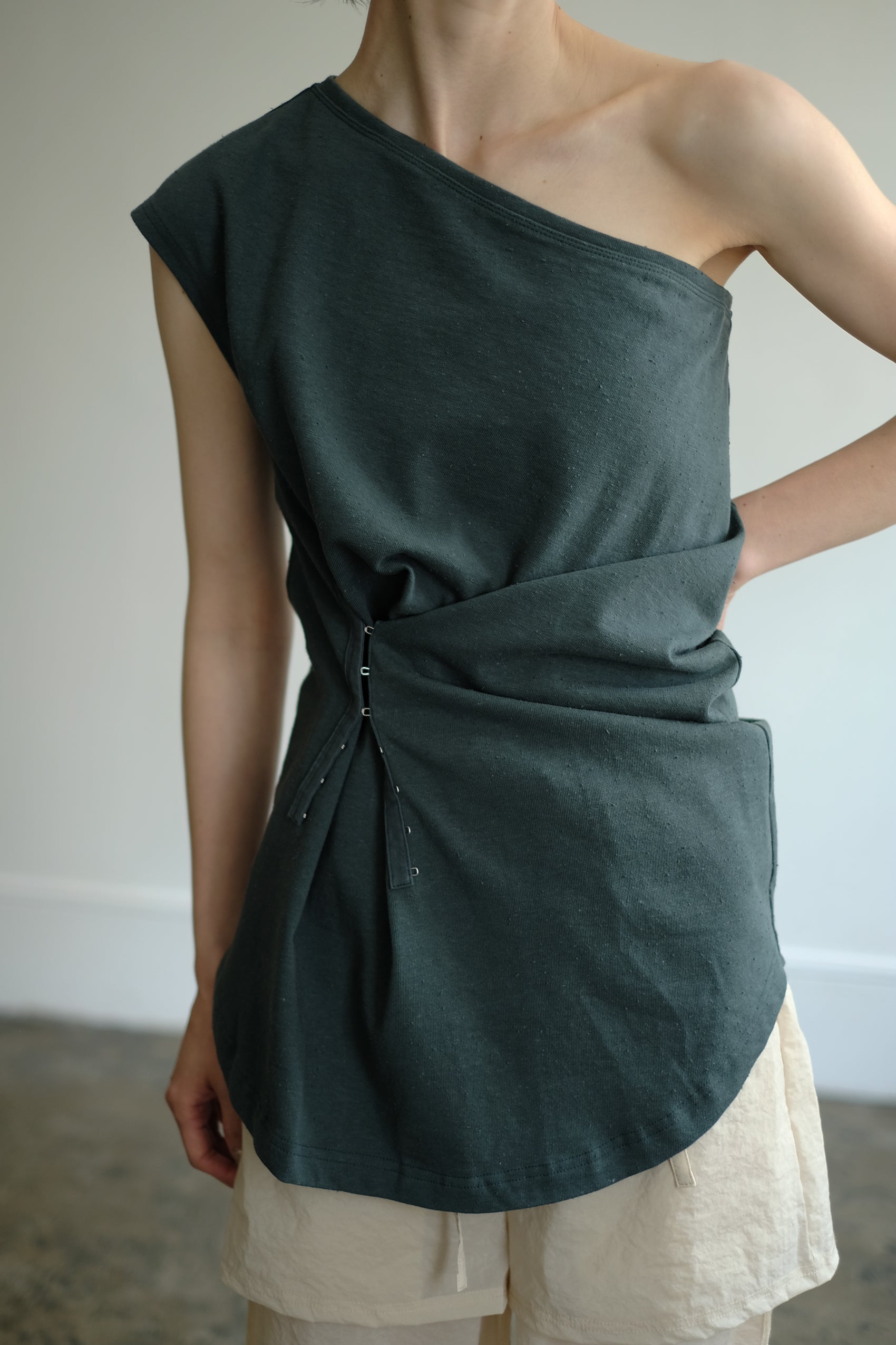 One Shoulder  Sleeveless Tops（ls102T）