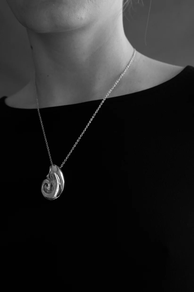 【ESRA DANDIN】Mini Nautilus Pendant Necklace（ED24006N002）