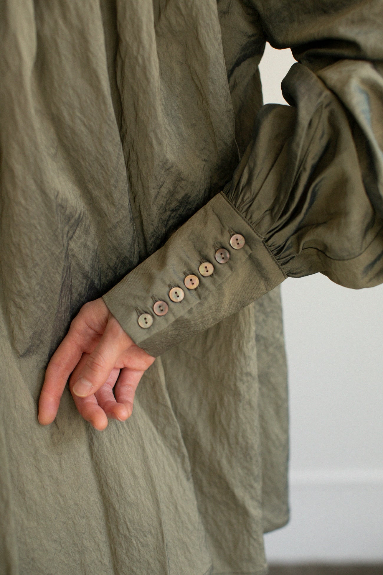 Chambray Organdie Pleated Blouse（ls22275T）