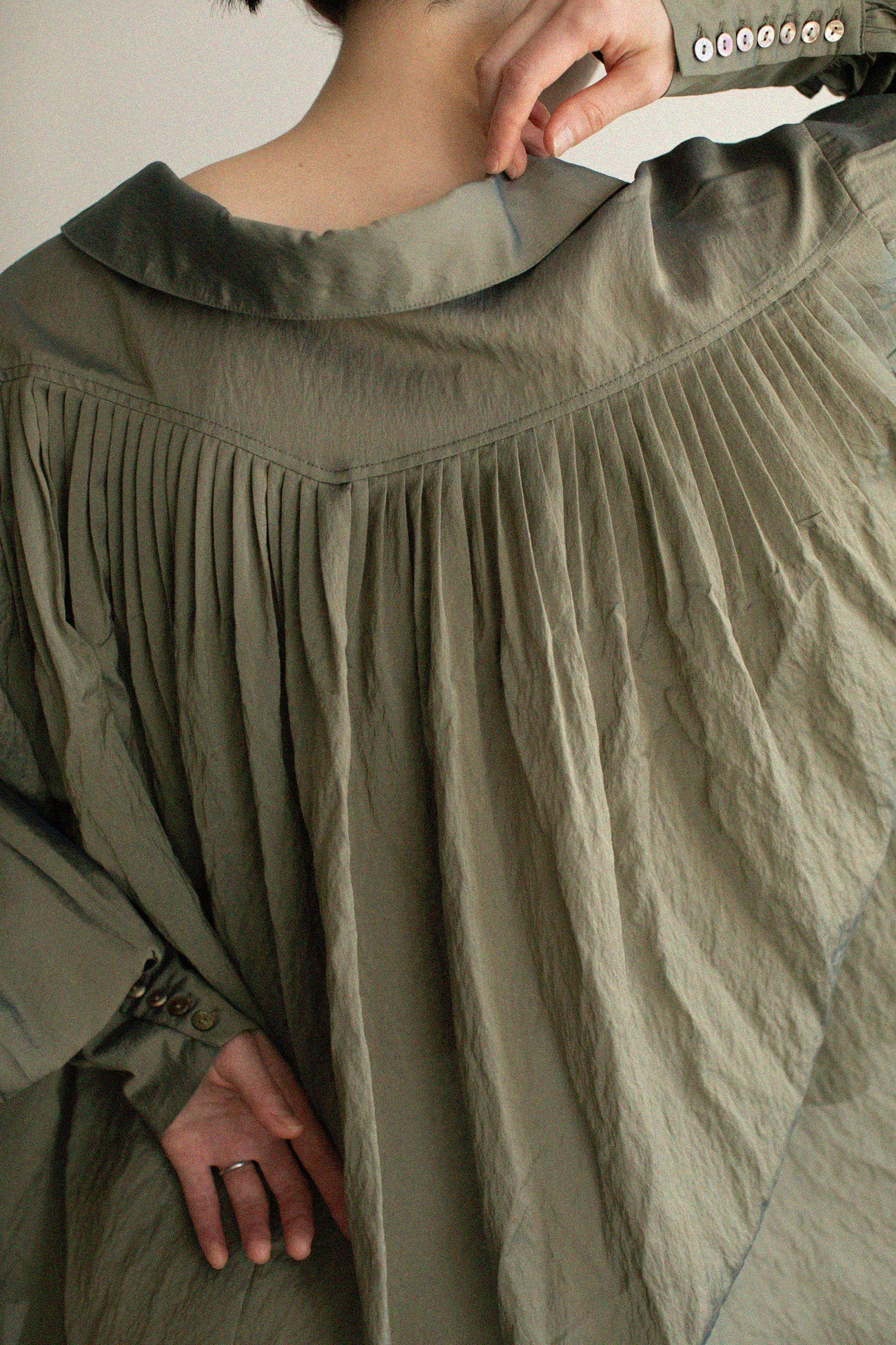 Chambray Organdie Pleated Blouse（ls22275T）