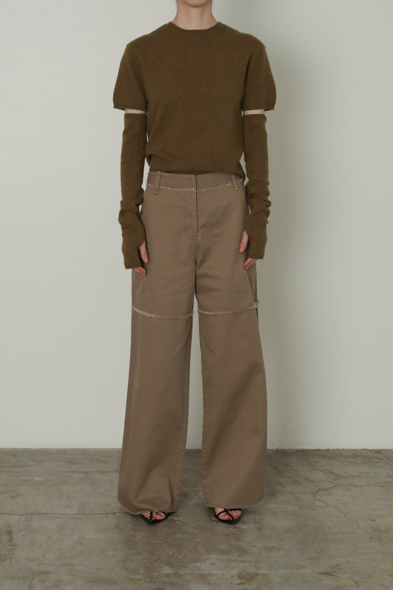Extra Fine Merino Wool Back Open Short Sleeves Knit (ls44479K)